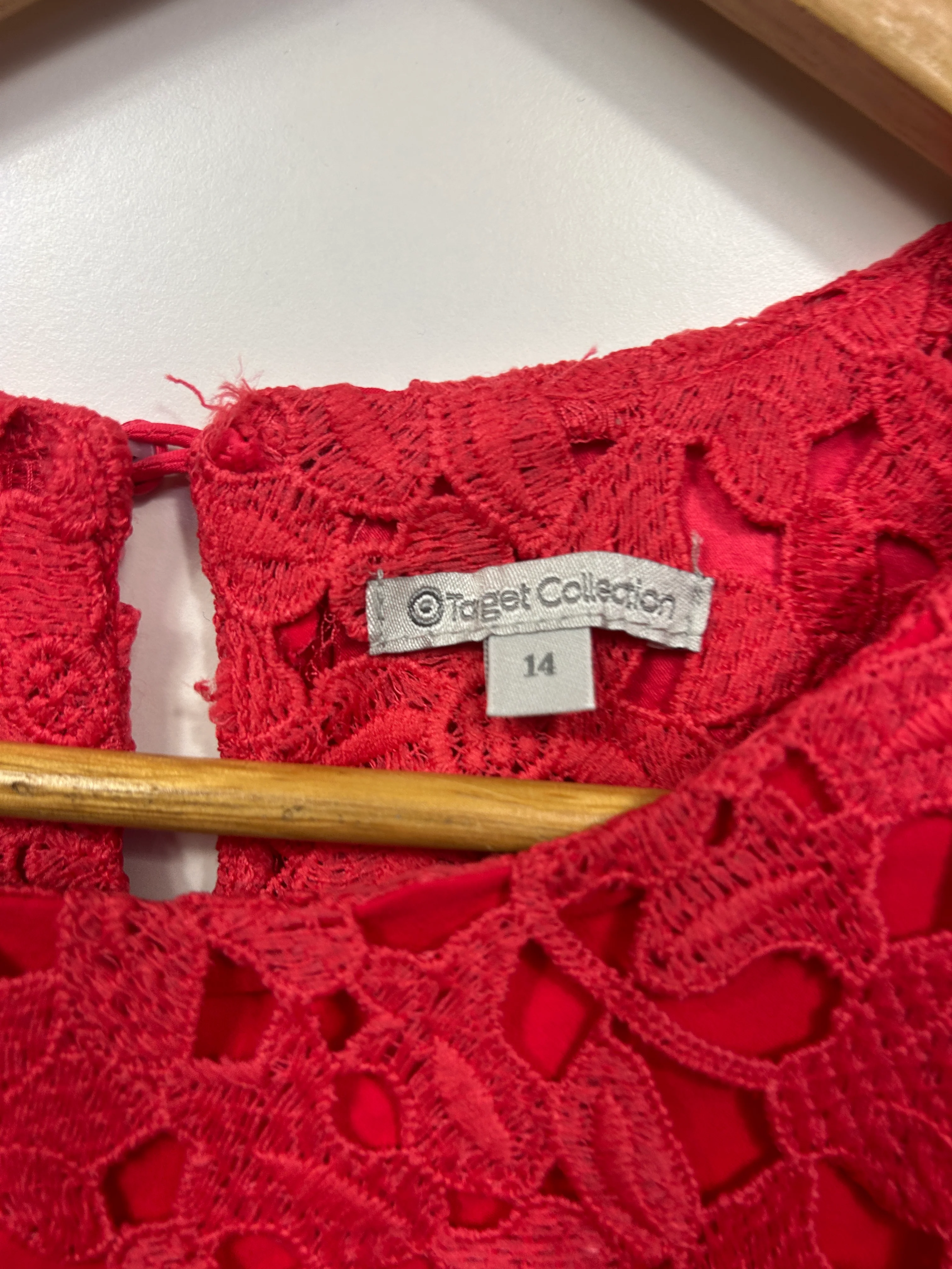 Target Dress Size 14 Red Crochet Overlay Sleeveless - Image 3