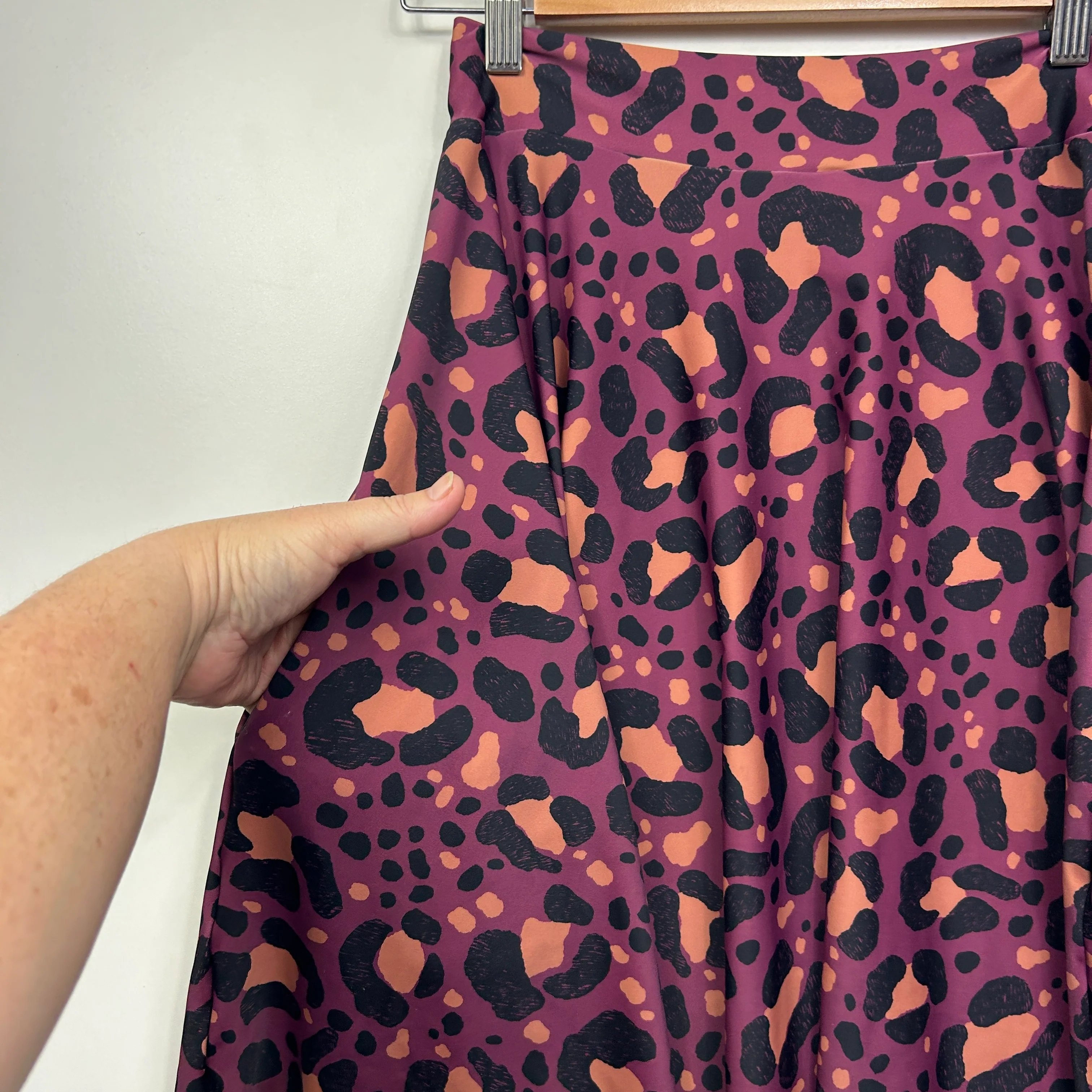 exoticathletica Skirt Size Large 14 Pink Animal Print - Image 3