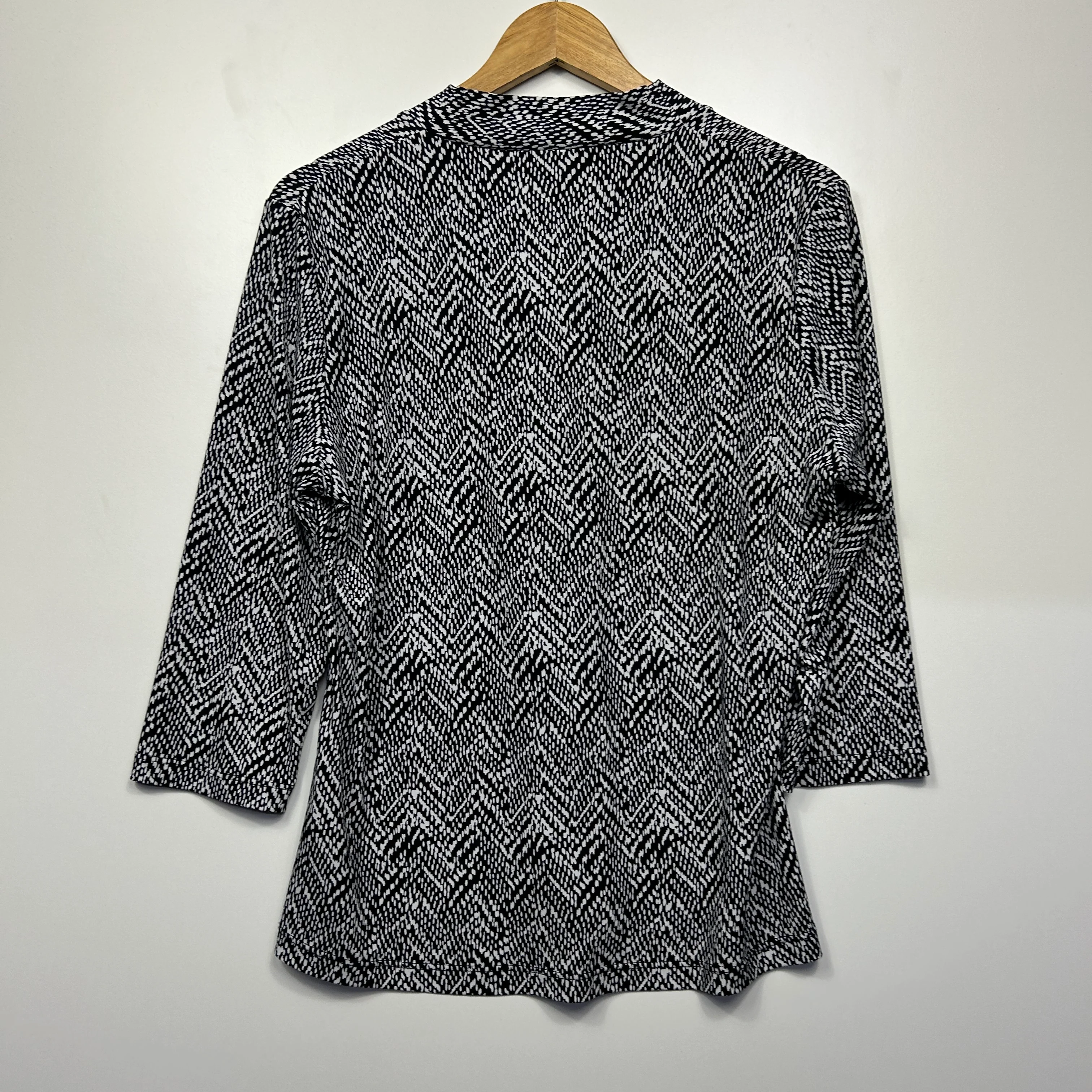 Perri Cutten Top Size Large 14 3/4 Sleeve Made in Australia - Image 5