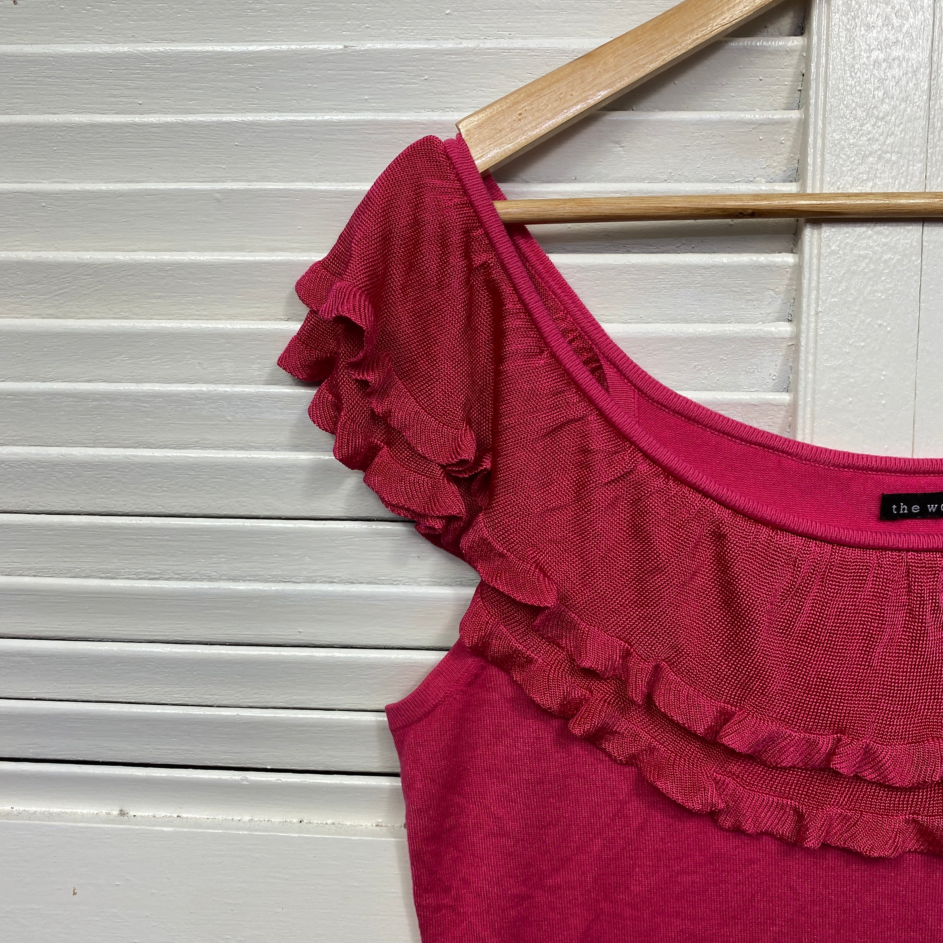 The Works Top Size 14 Large Pink Ruffle Neckline Rayon - Image 3