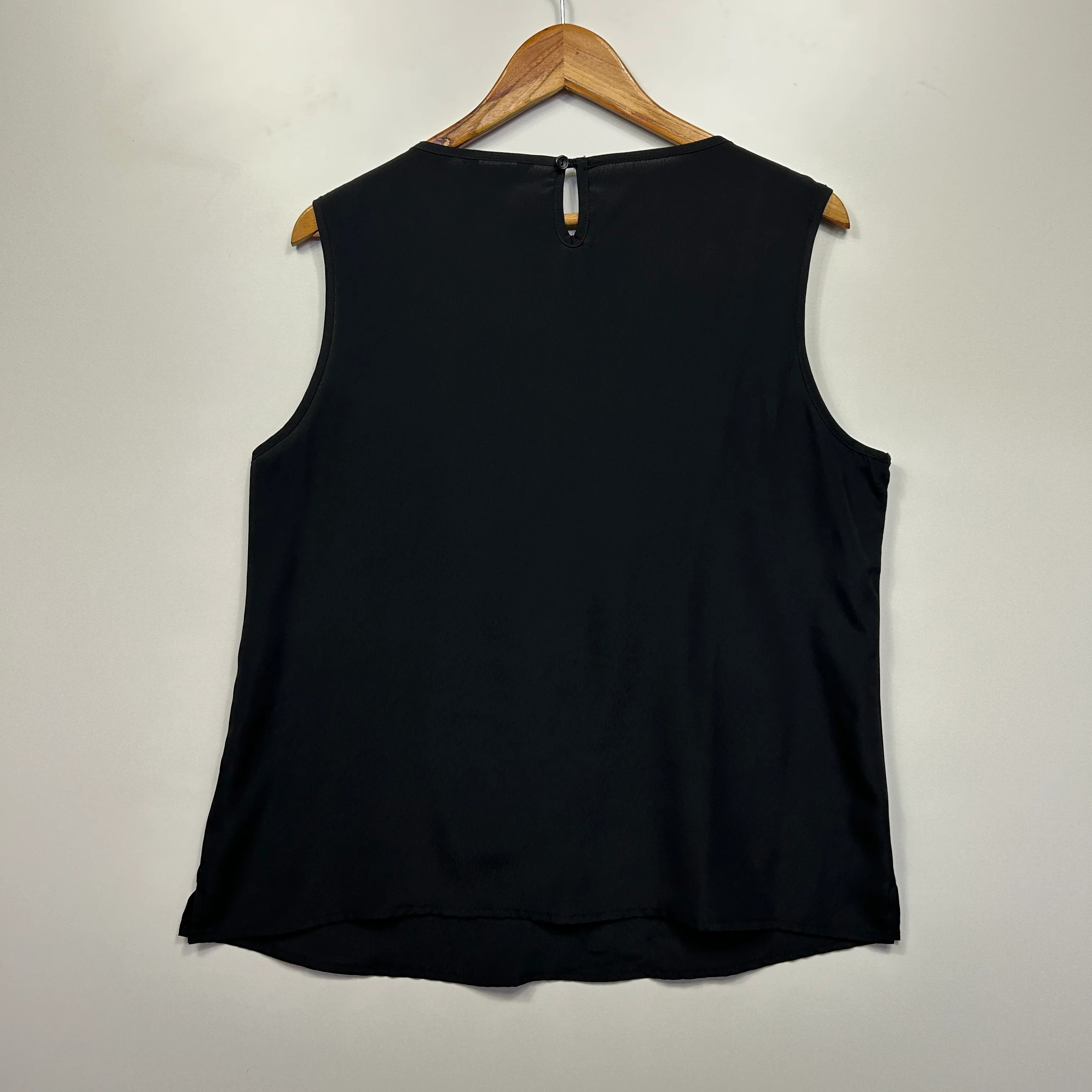 Suzanne Grae Top Size 14 Black Short Sleeve Ruffle - Image 6
