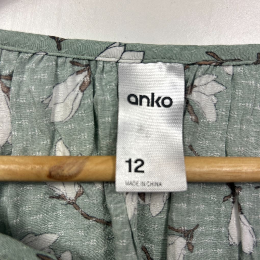 Anko Sage Green Floral Top - Size 12 - Image 3