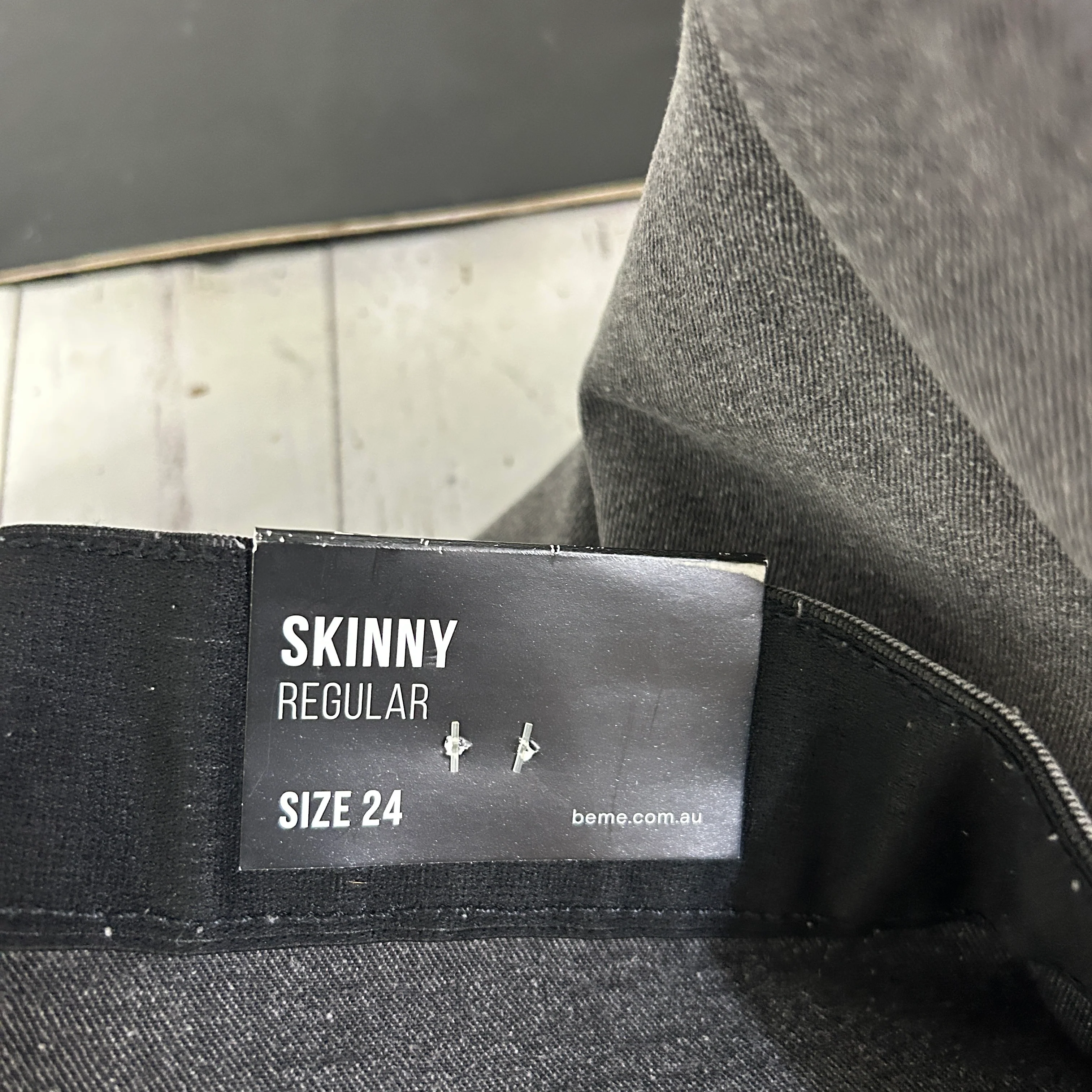 Beme Grey Skinny Regular Denim Jean - Size 24 - Image 2