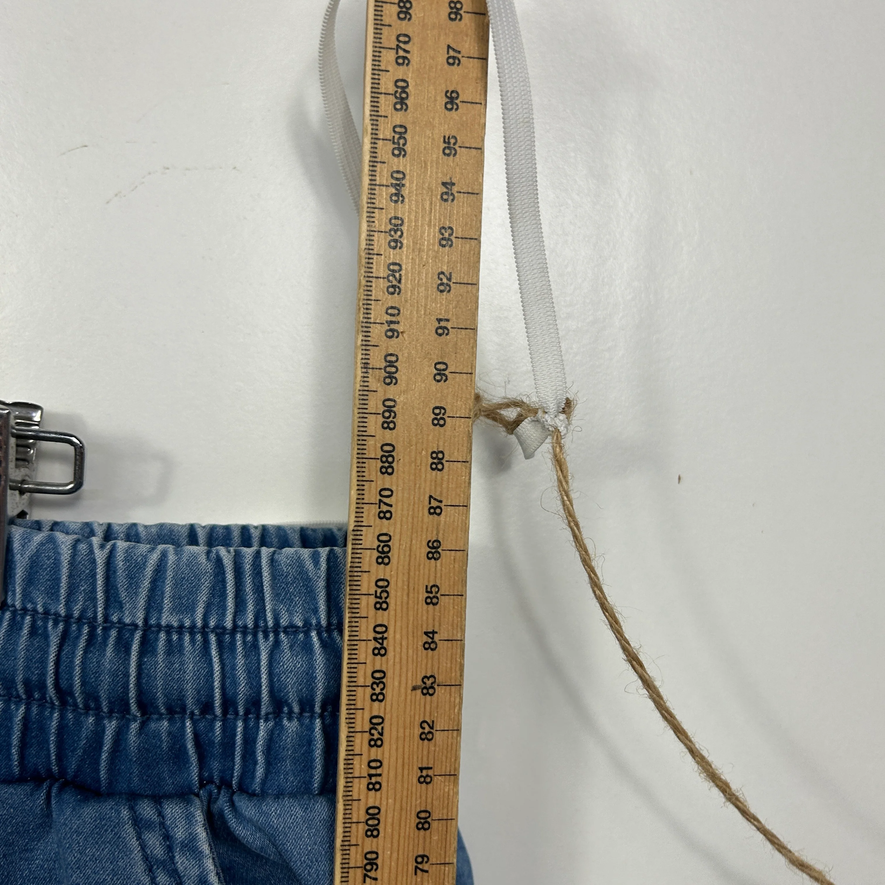 Blue Denim Capri Pants - Size 16/18? - Image 3
