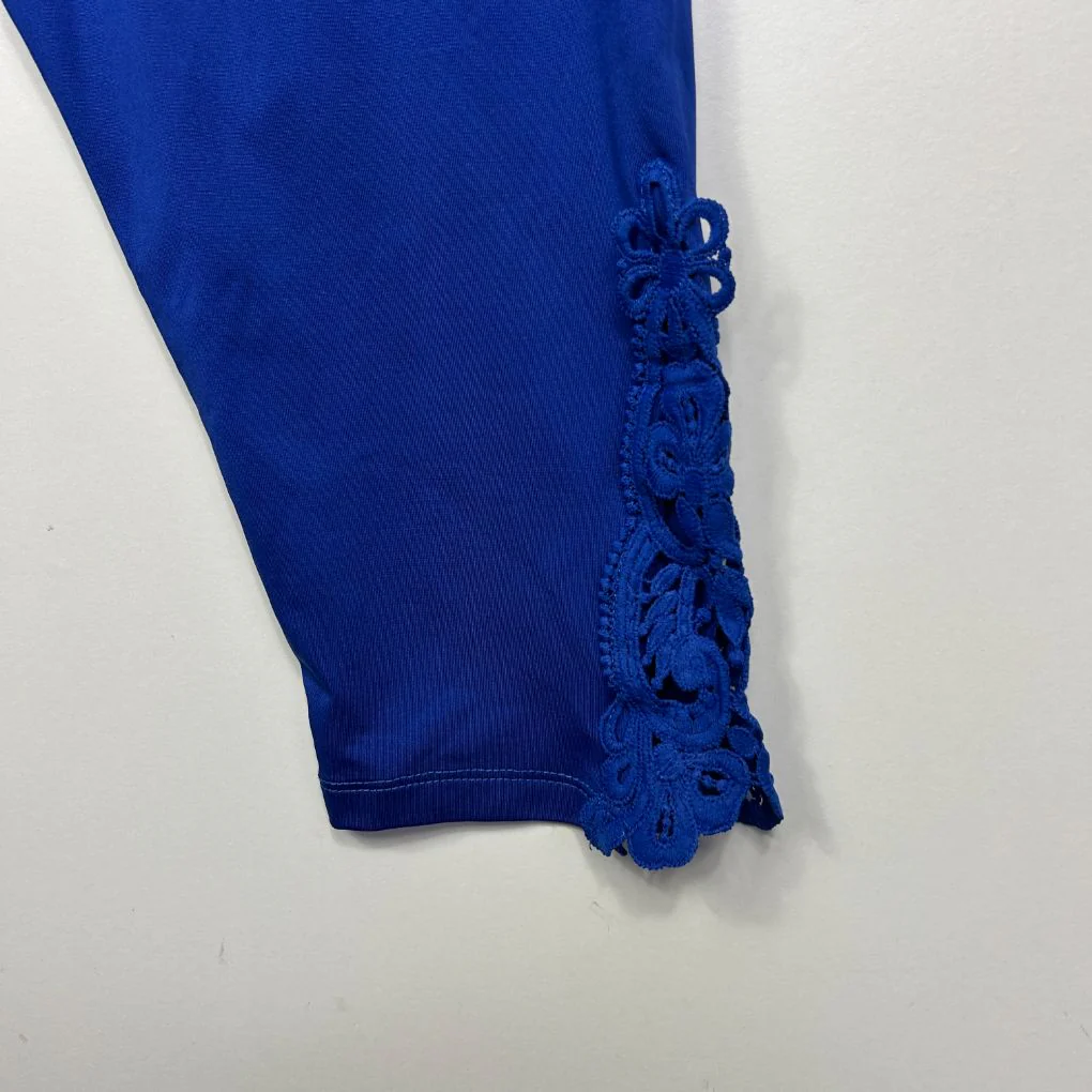 Blue Lace Trim Capri Leggings - Size 1XL - Image 4