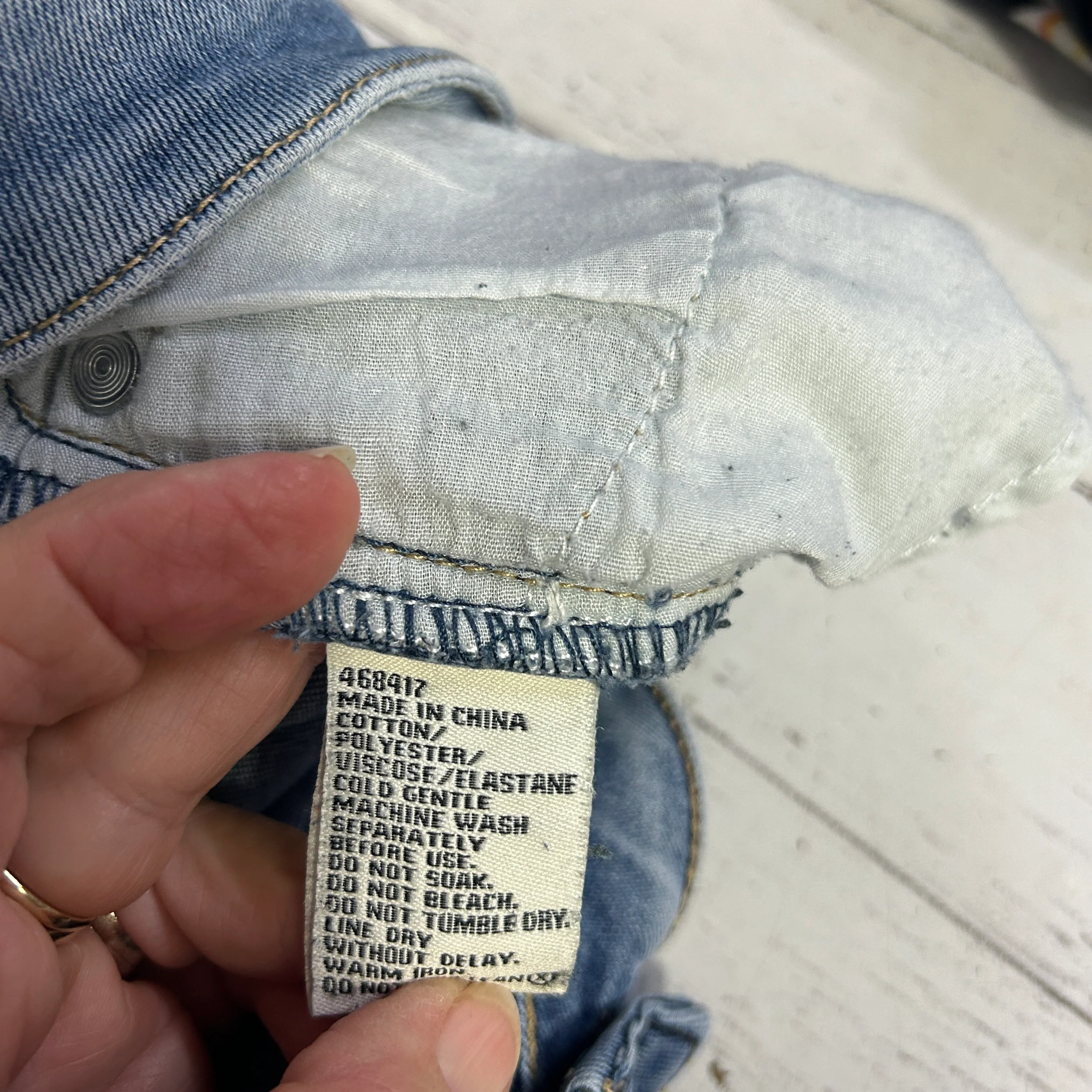 Breakers Blue Denim Shorts - Size 18 - Image 4