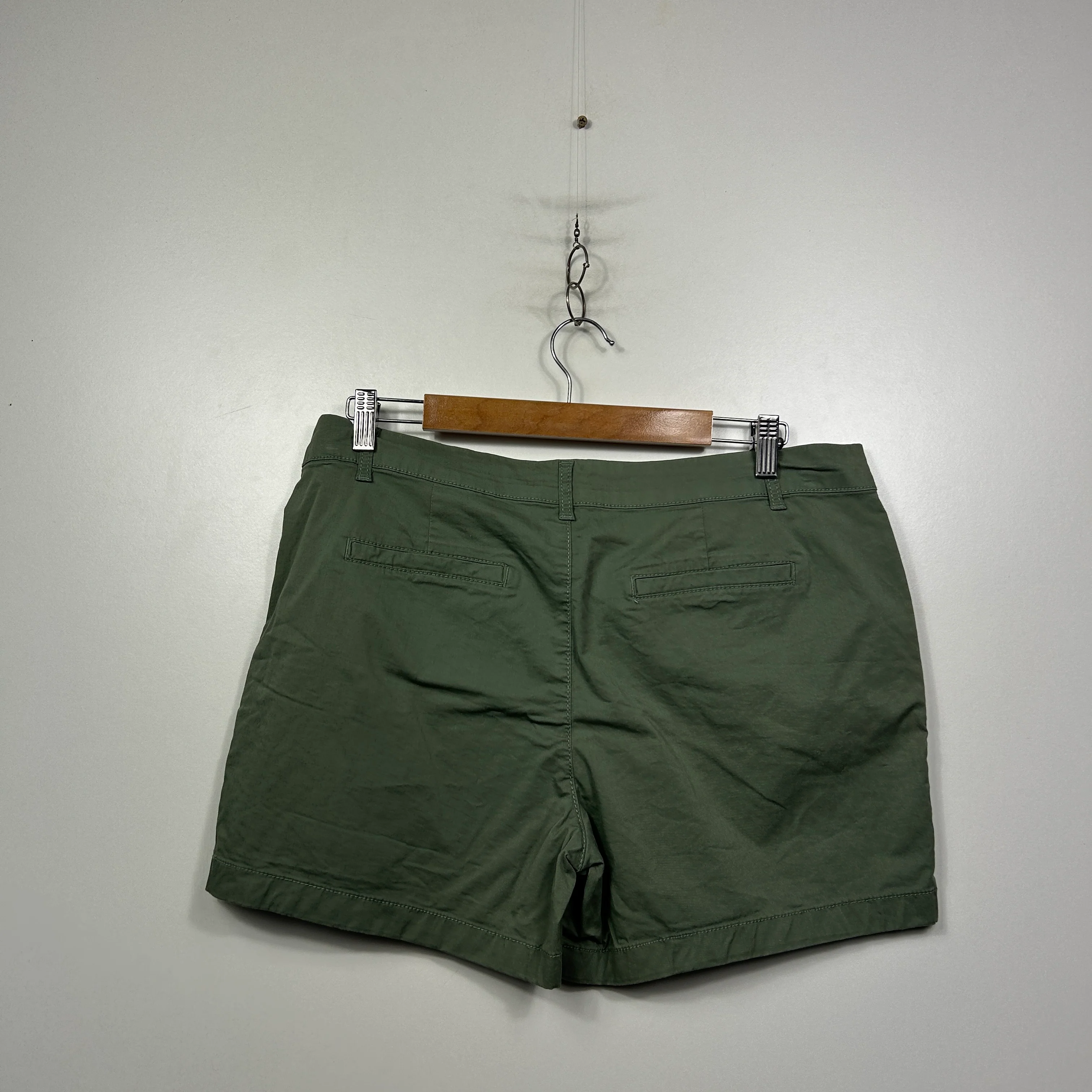 Brillant Basics Olive Green Chino Shorts - Size 14 - Image 3