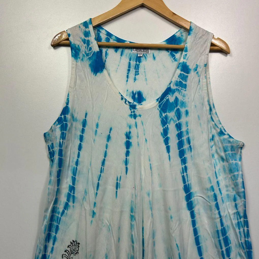 Curvaceous Blue White Tie-Dye Sleeveless Dress - Size 18 - Image 2