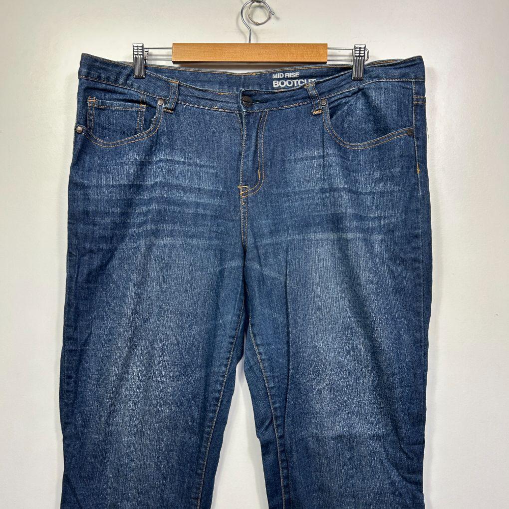 Expression Blue Denim Mid Rise Bootcut Jeans - Size 16 - Image 2