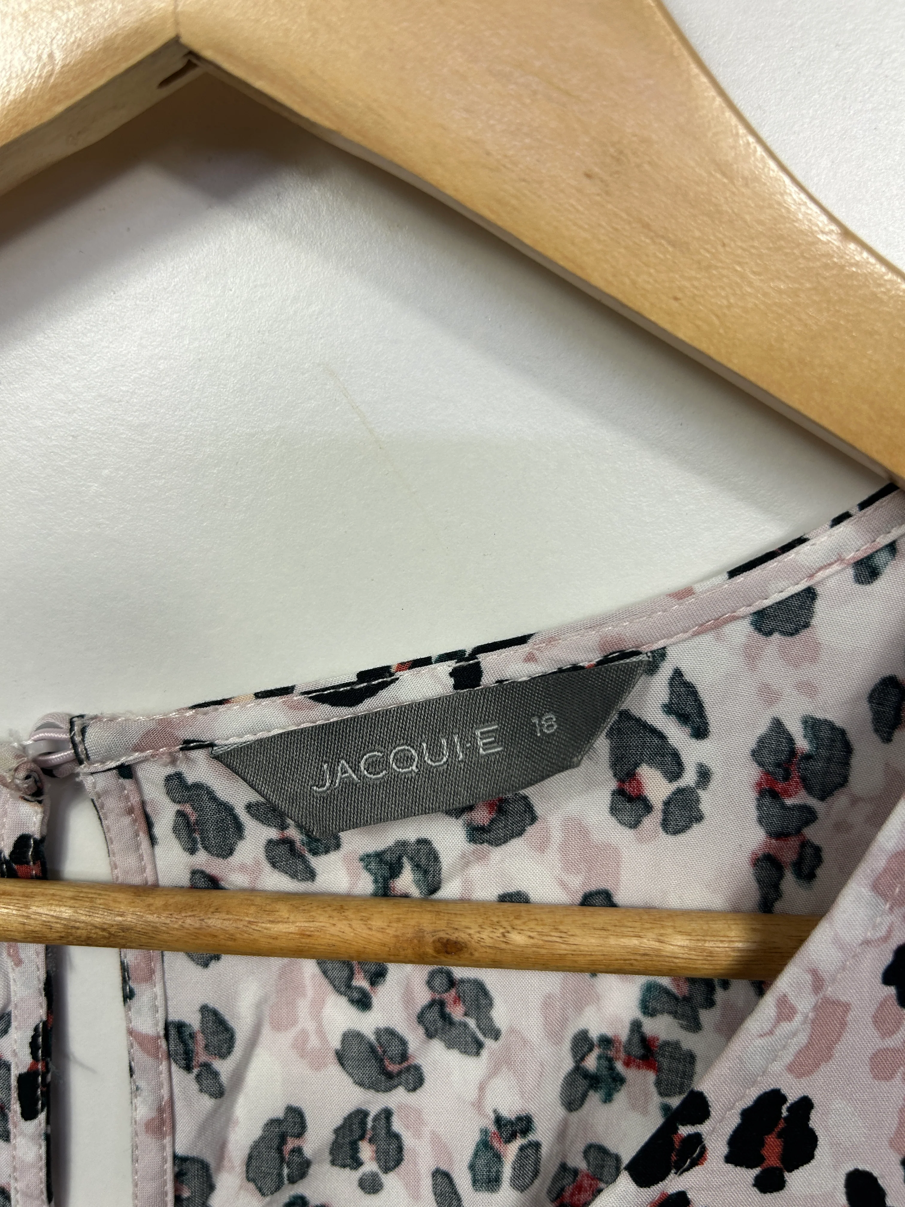 Jacqui E Pink Black and Grey Leopard Print Top - Size 18 - Image 3
