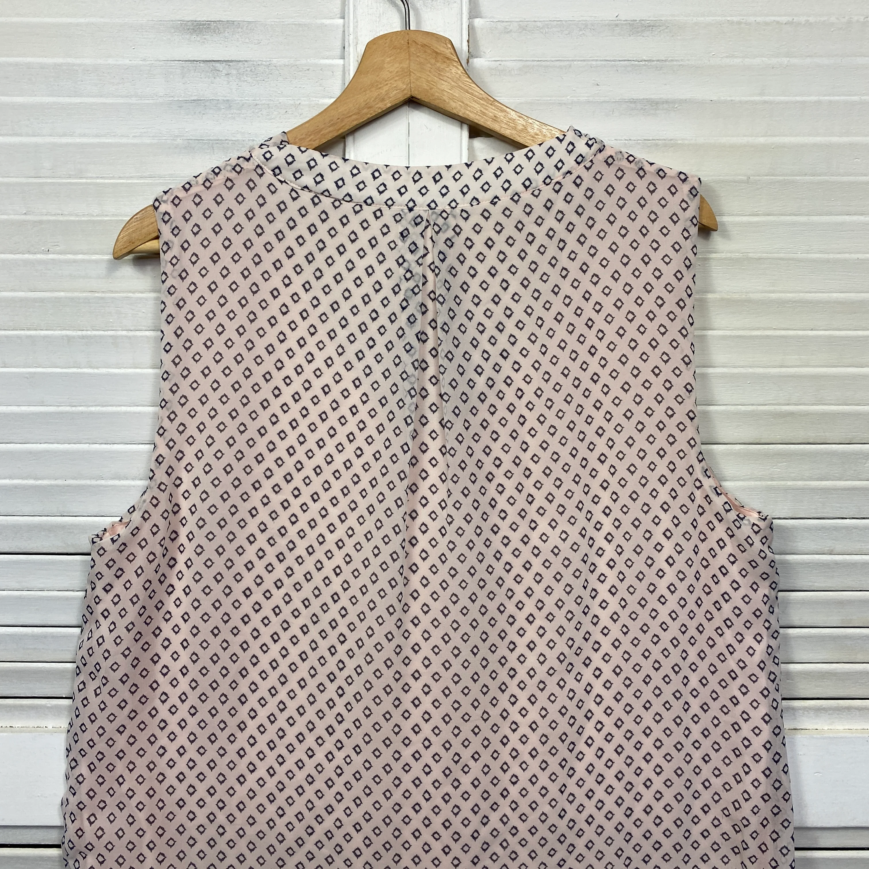 Jacqui E Top Size Large 14 Sleeveless Office - Image 9