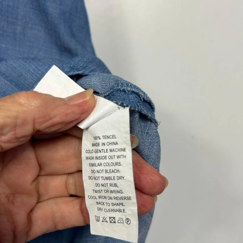 Jeanswest Blue Chambray Top - Size 16 - Image 3