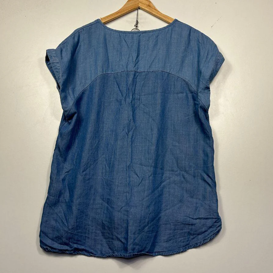 Jeanswest Blue Chambray Top - Size 16 - Image 4
