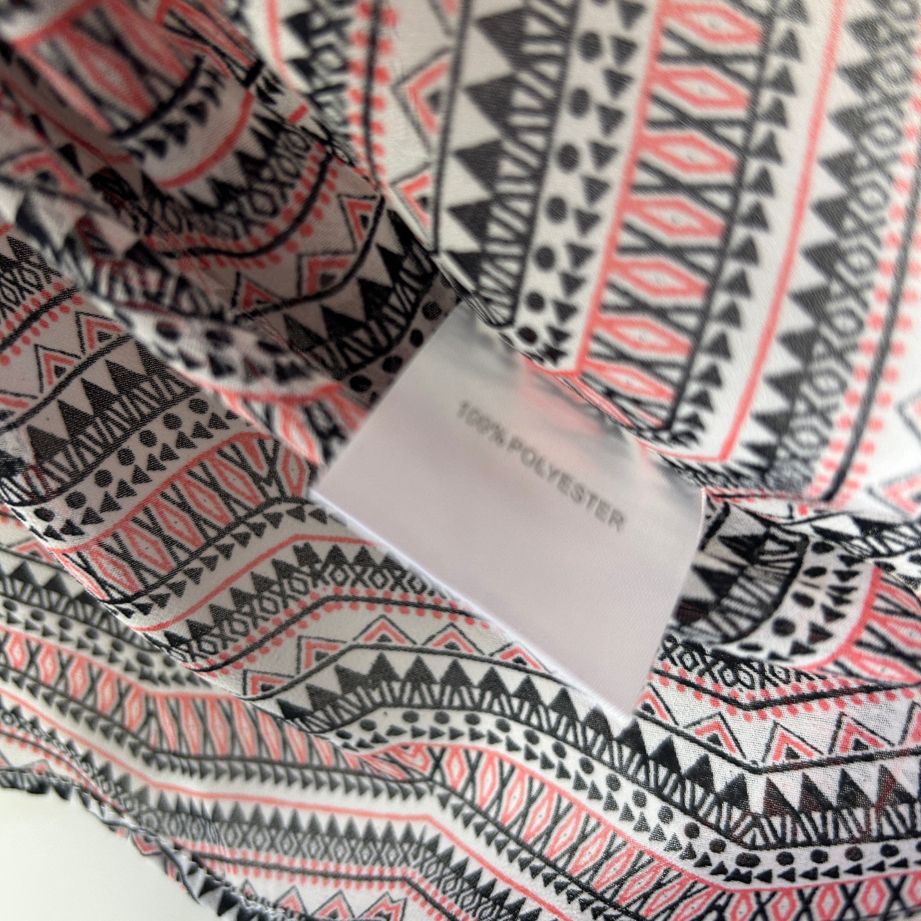 Katies Black White Tribal Print Top - Size 20 - Image 3