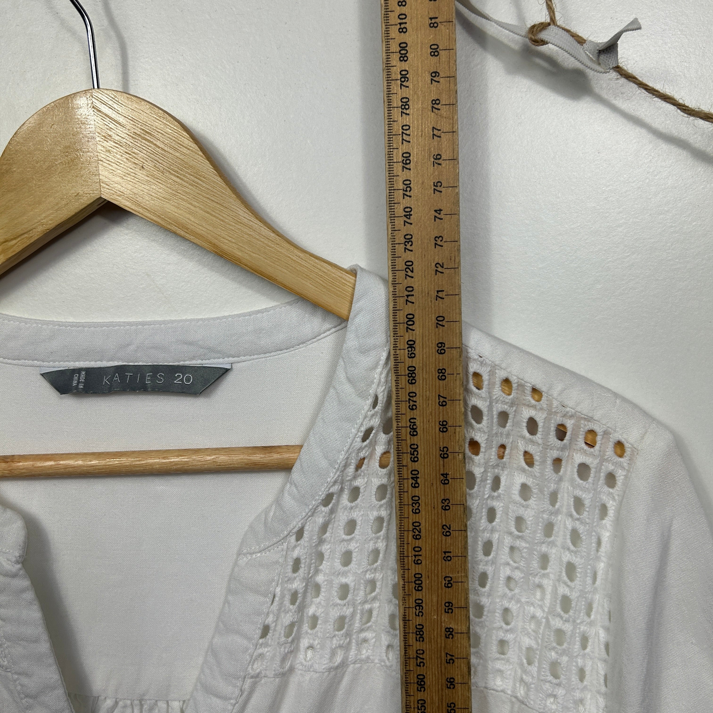 Katies White Eyelet Blouse - Size 20 - Image 6