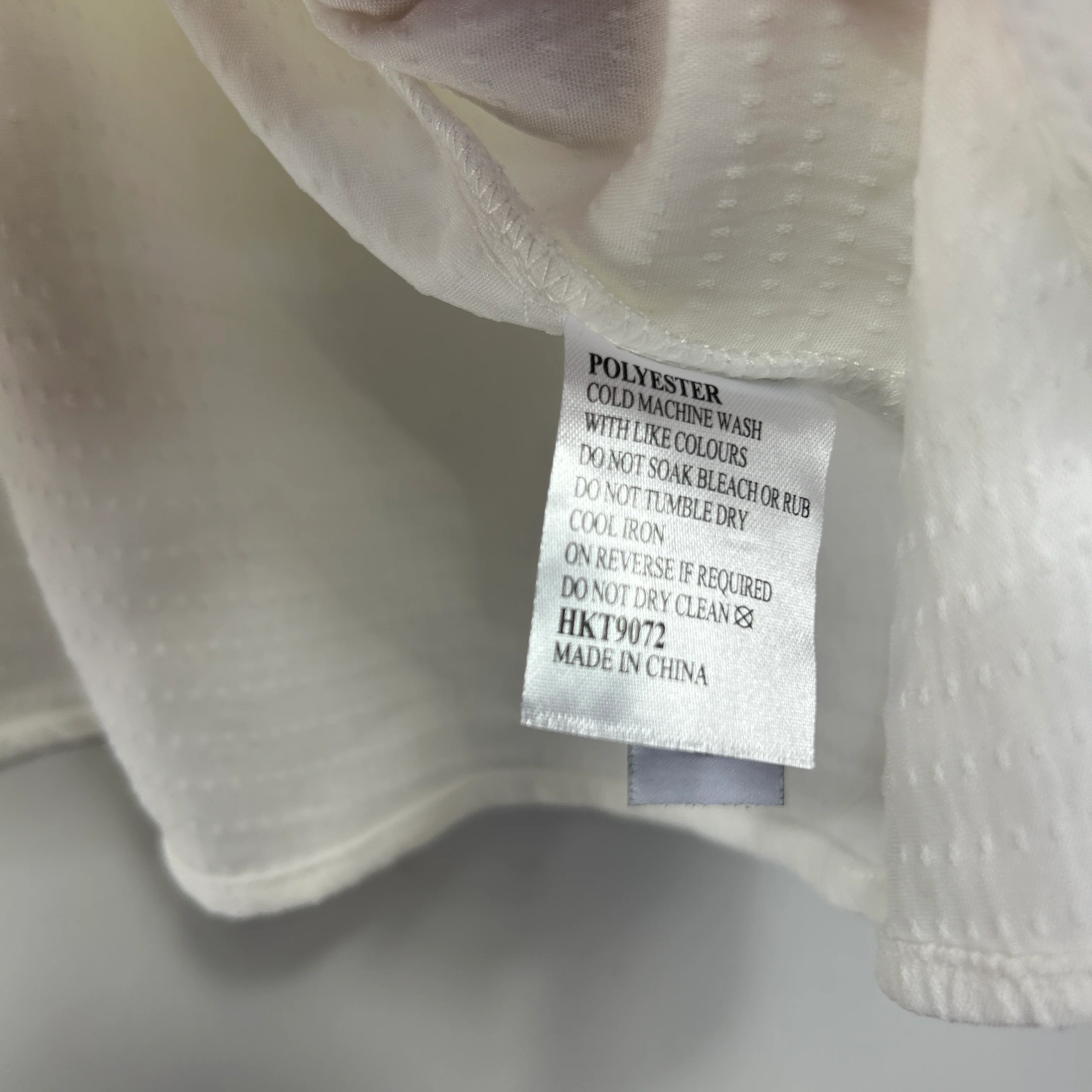 Khoko White Textured Bell Sleeve Top - Size 14/16 - Image 4