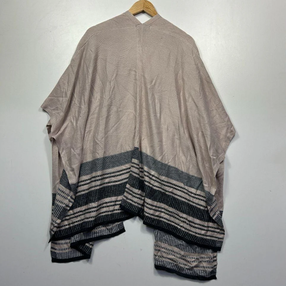 Liz Jordan Beige Stripe Border Knit Poncho Kimono - Size L/XL - Image 3