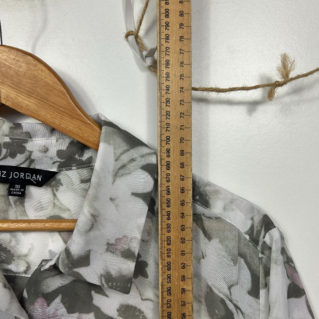 Liz Jordan Grey Floral Top - Size 16 - Image 5