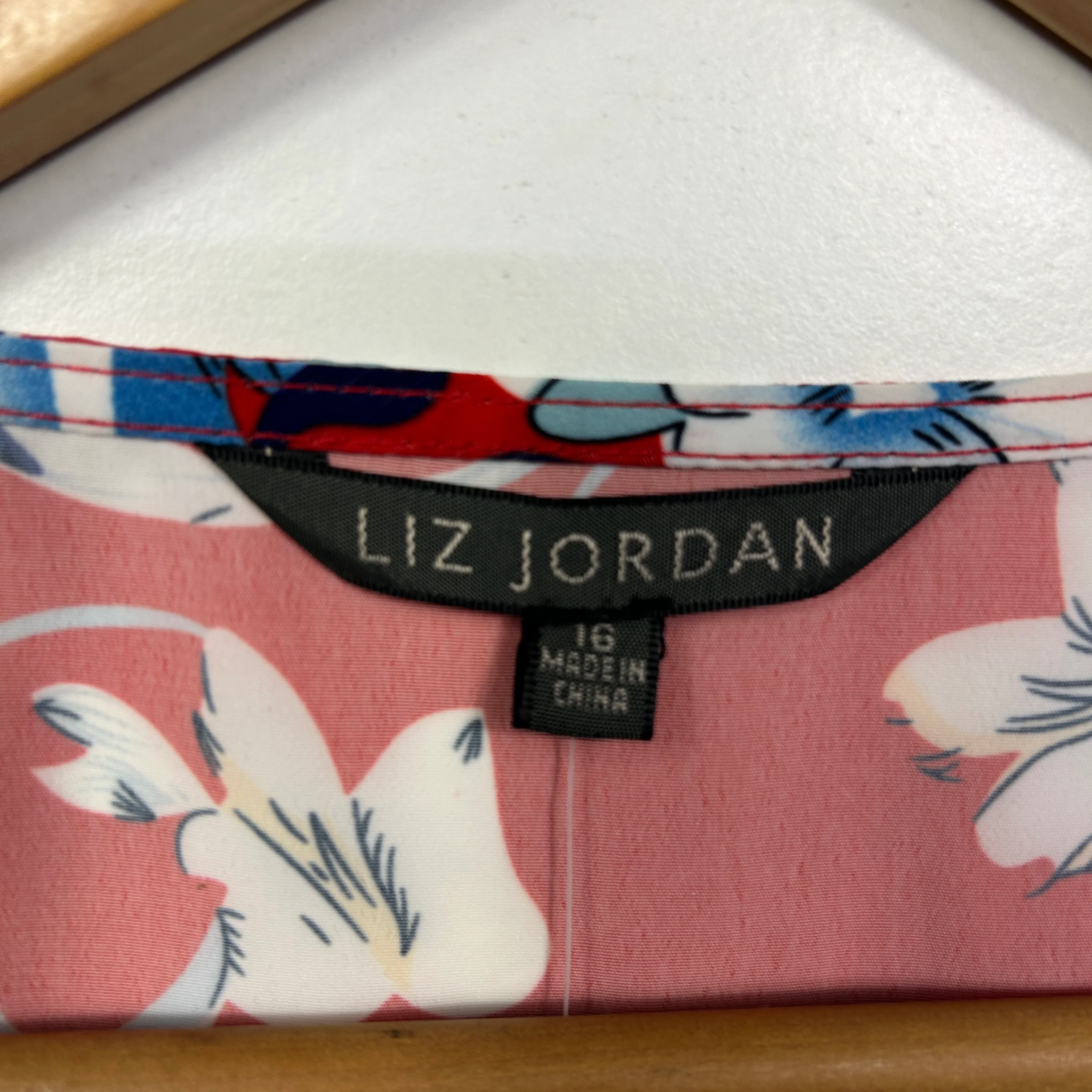 Liz Jordan Red Floral Print Top - Size 16 - Image 2