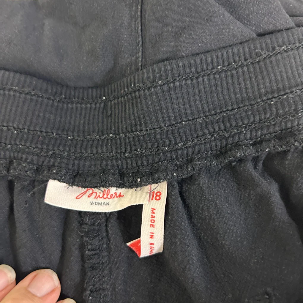 Millers Black Cropped Pants - Size 18 - Image 2