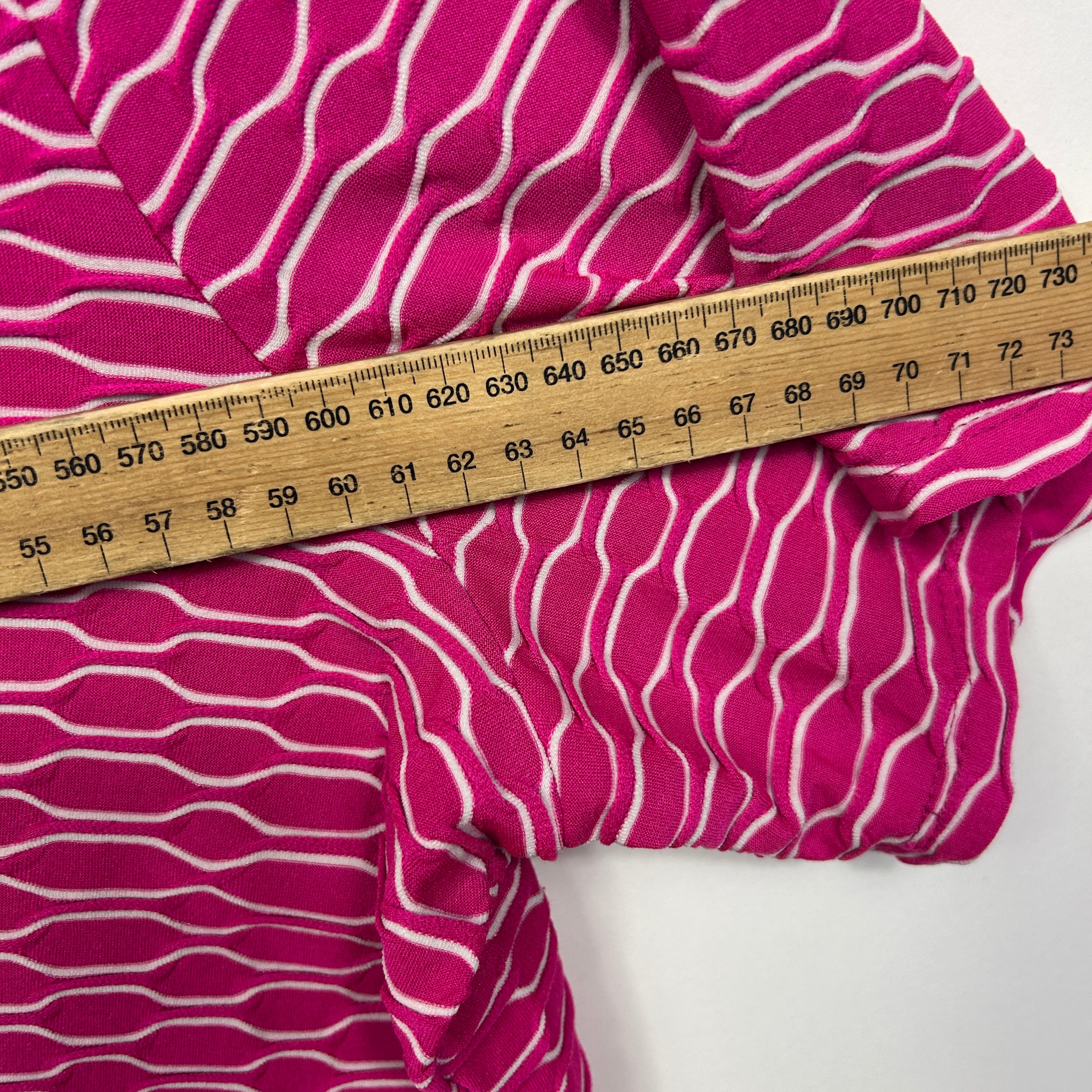 Millers Pink Textured Short Sleeve Top - Size 22 - Image 5