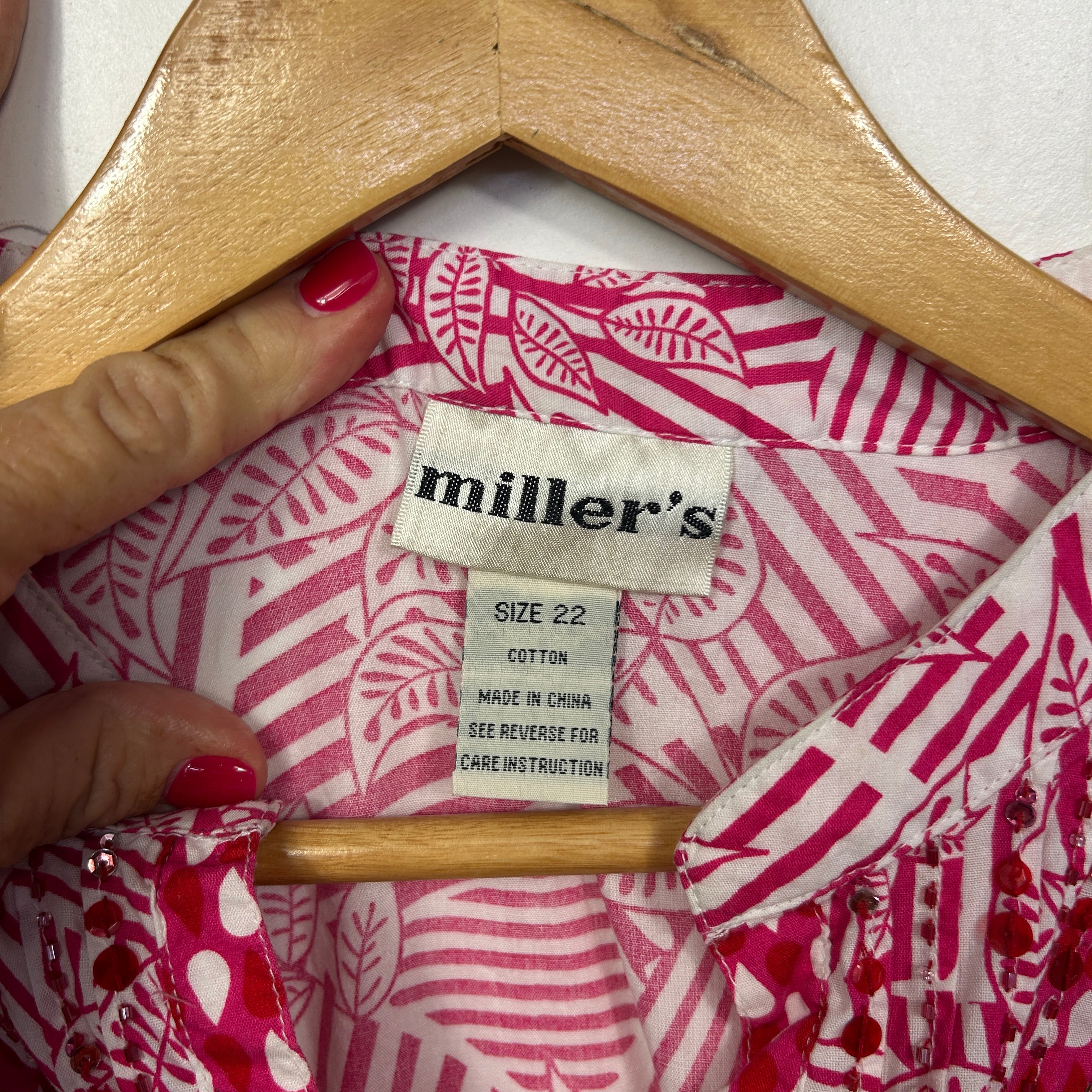 Millers Pink and White Printed Top - Size 22 - Image 3