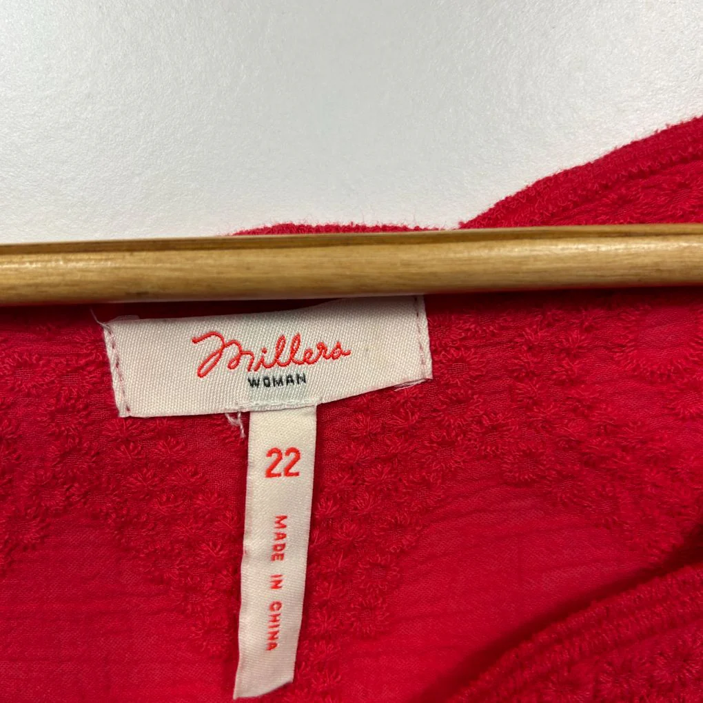 Millers Red Cotton Lace Bell Sleeve Top - Size 22 - Image 2