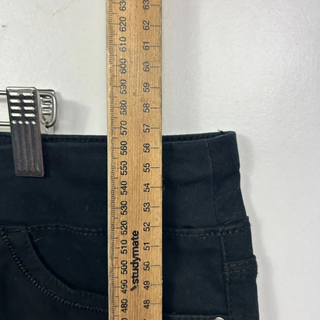Millers Woman Black Bermuda Shorts - Size 22 - Image 7