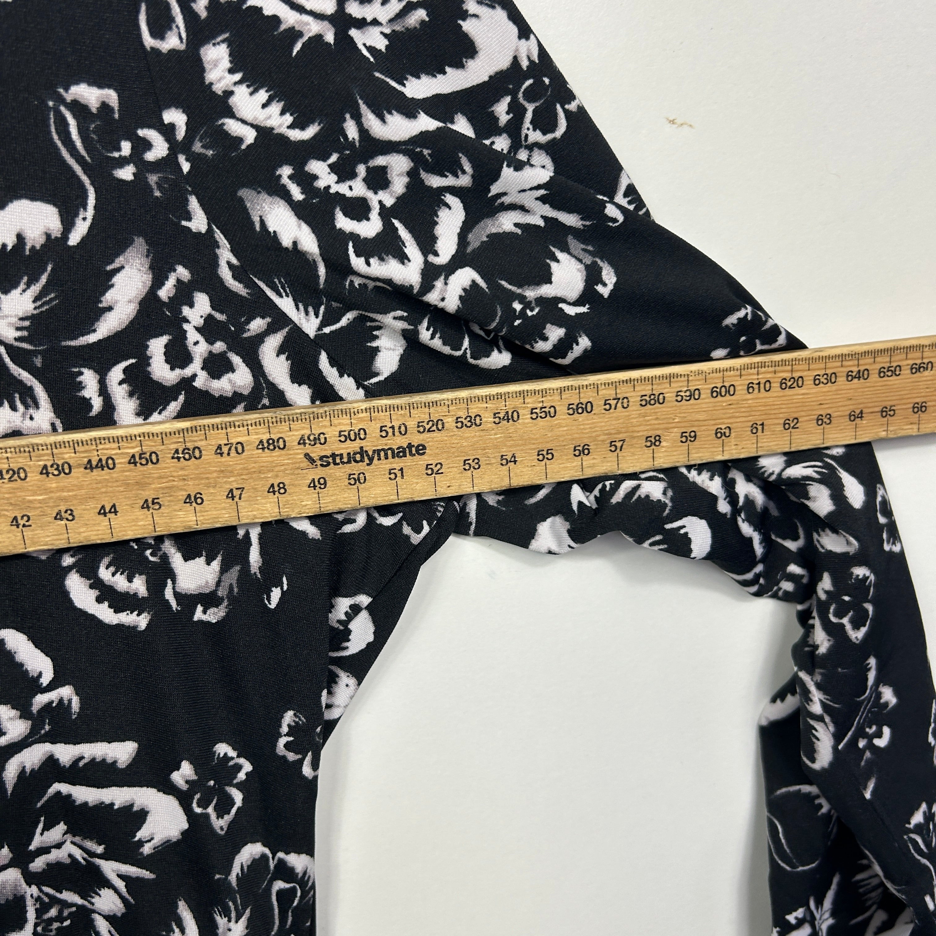 Millers Woman Black White Floral Dress - Size 14 - Image 5