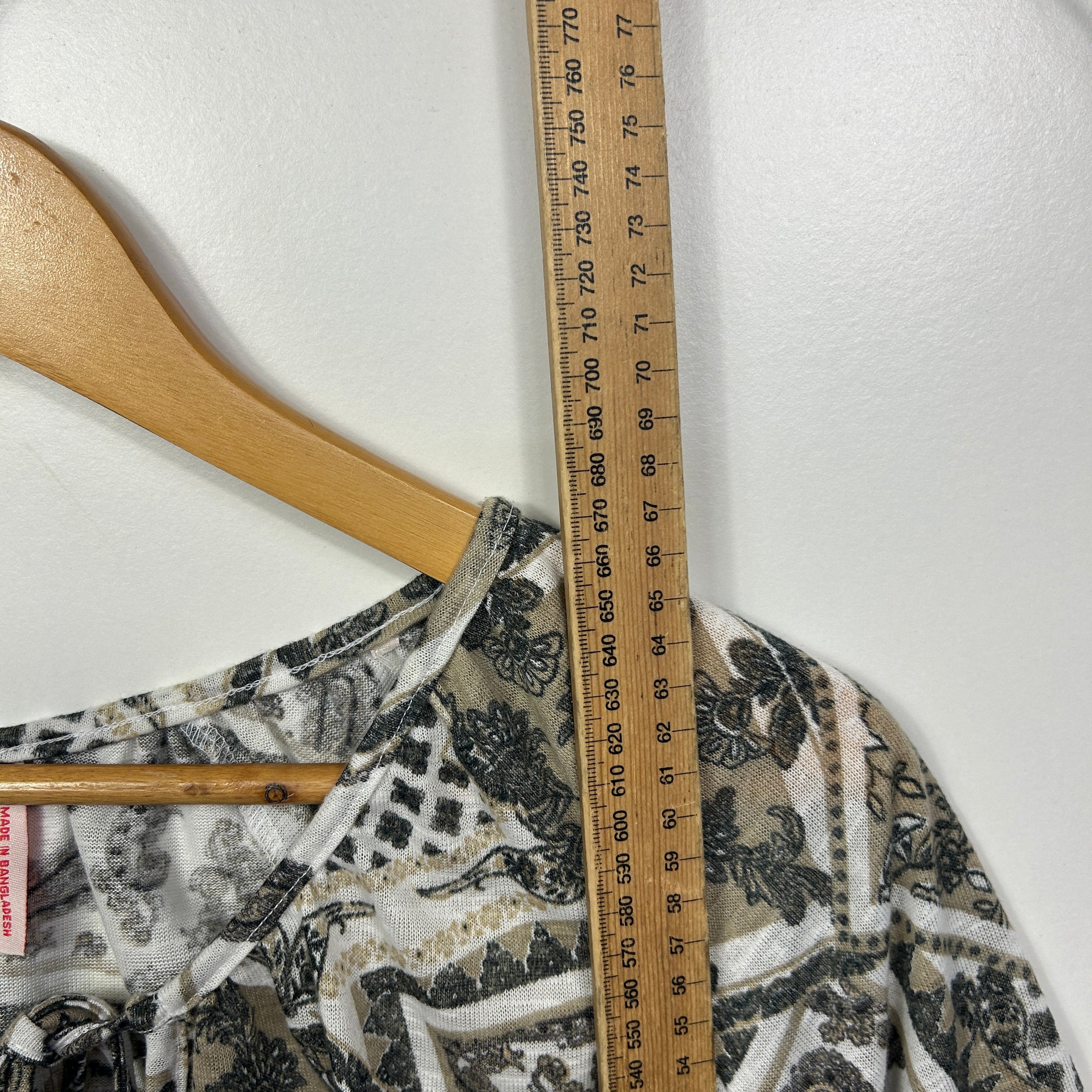 Millers Grey White and Black Patchwork Print Top - Size 18 - Image 6