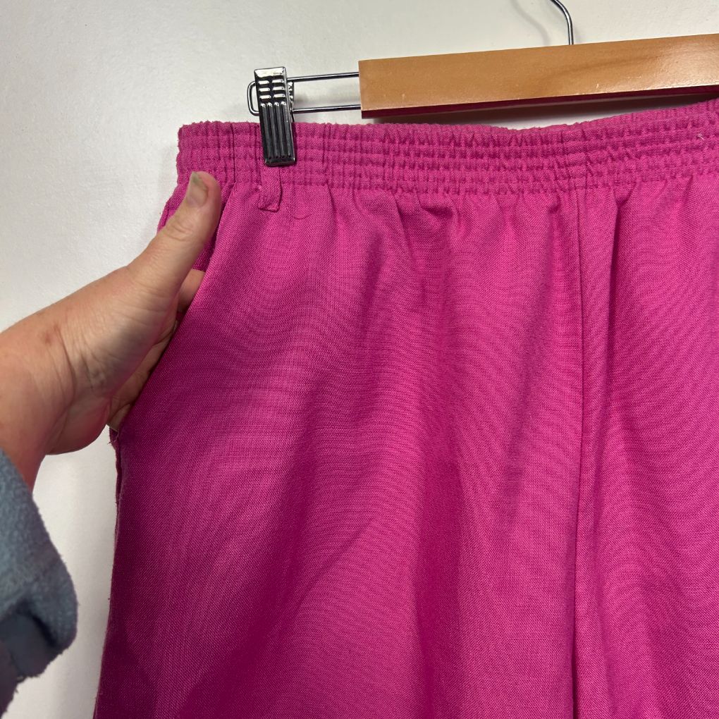Millers Woman Shorts -  Size 14 - Image 2