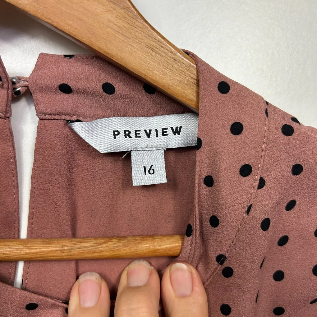 Preview Pink Sleeveless Top - Size 16 - Image 3