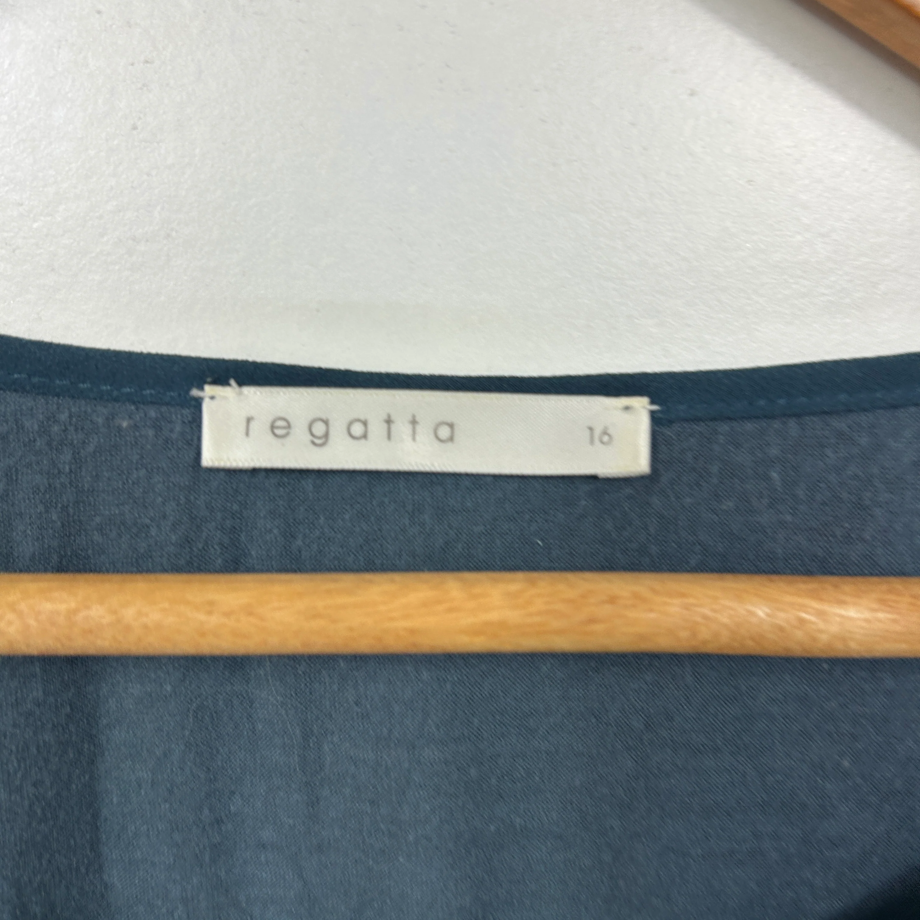 Regatta Teal Floral Pleated Top - Size 16 - Image 3