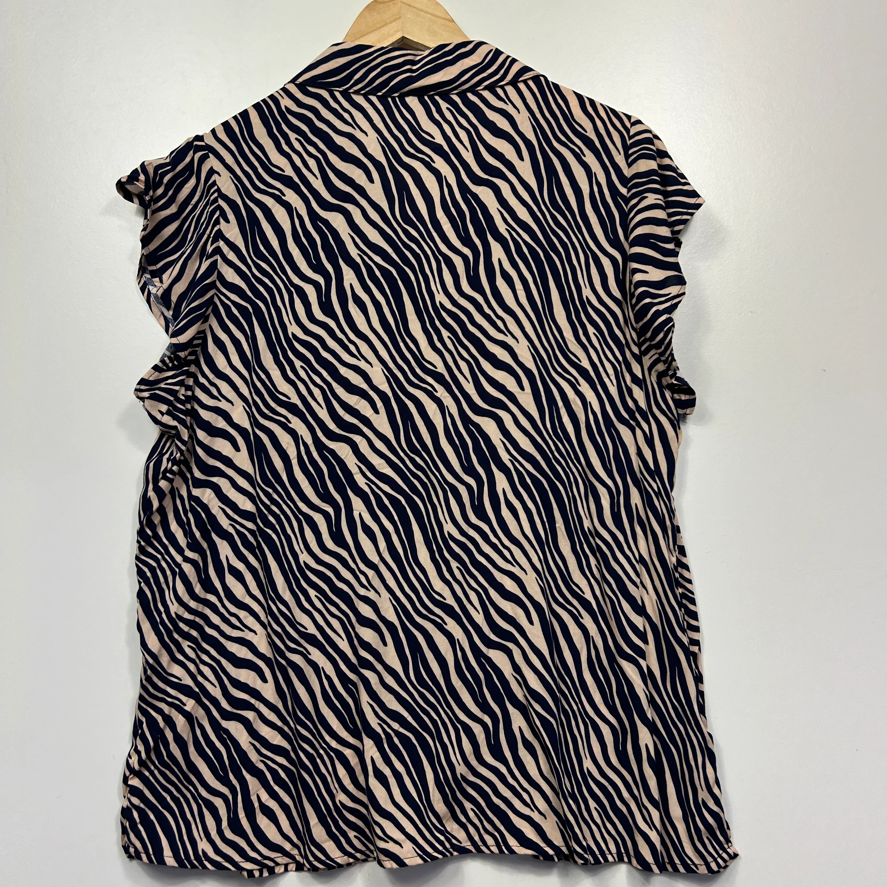 Rockmans Black and White Zebra Print Top - Size 18 - Image 2