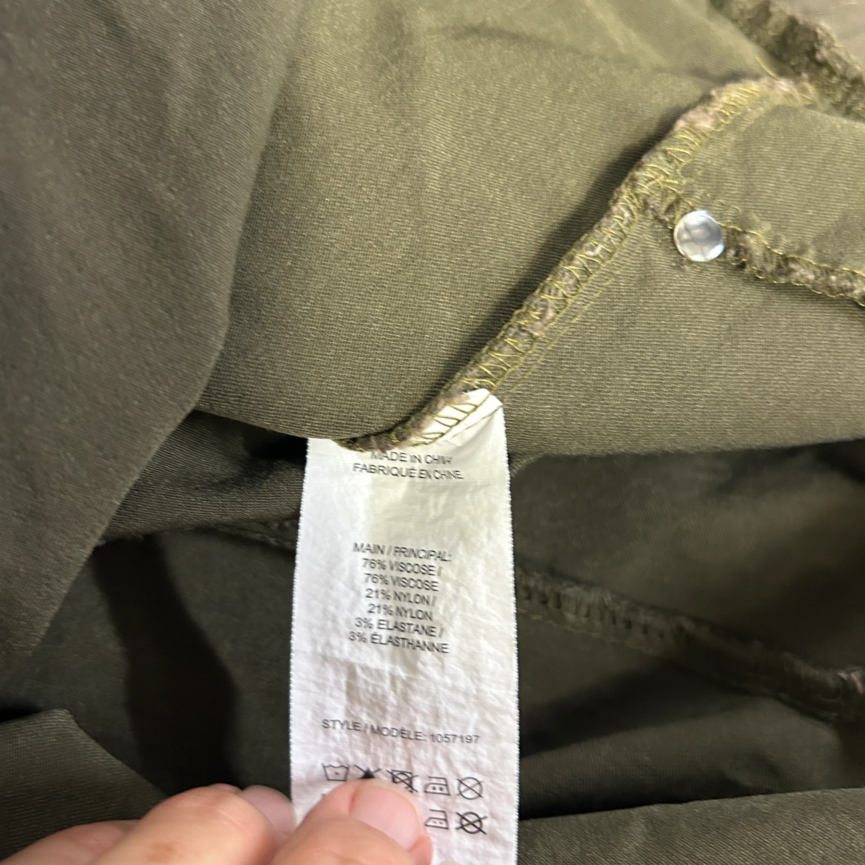 Rockmans Olive Green Shorts - Size 20 - Image 4