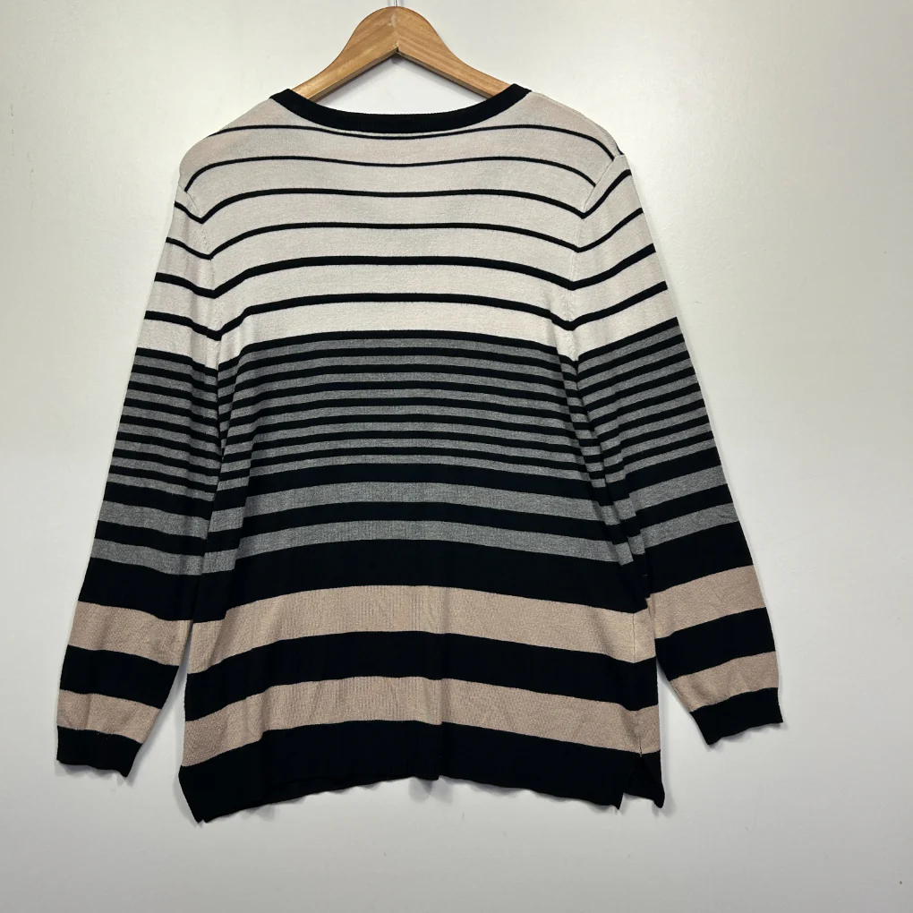 Rockmans Striped Long Sleeve V-Neck Knit Top - Size XL - Image 4