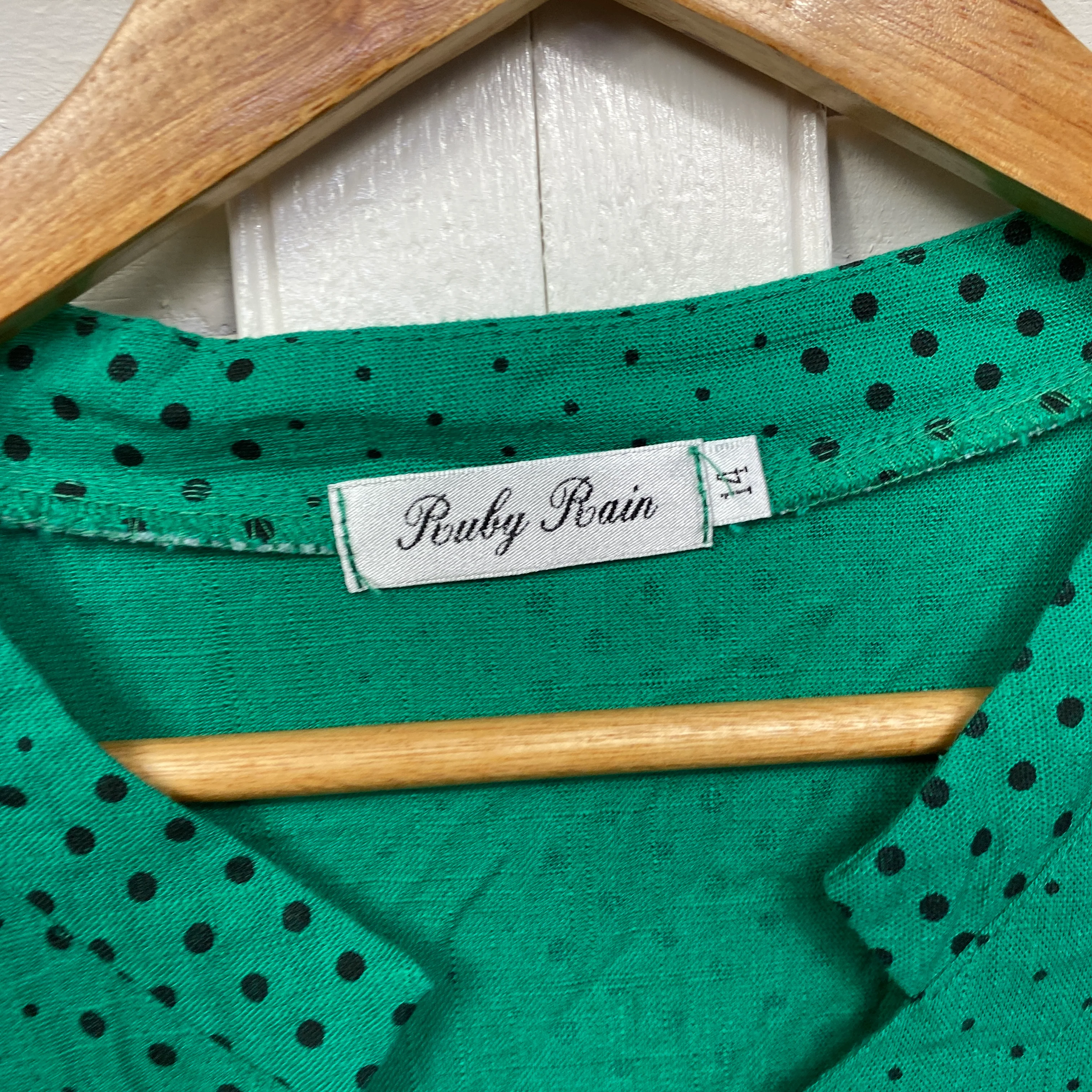 Ruby Rain Tunic Top Size 14 Short Sleeve Green Linen Blend - Image 4