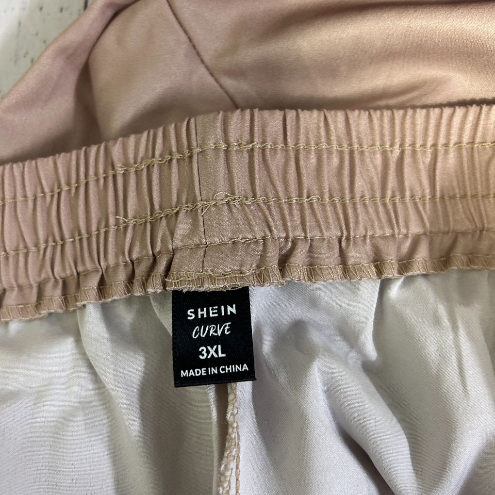 Shein Curve Wide-Leg Pants - Size 3XL - Image 3
