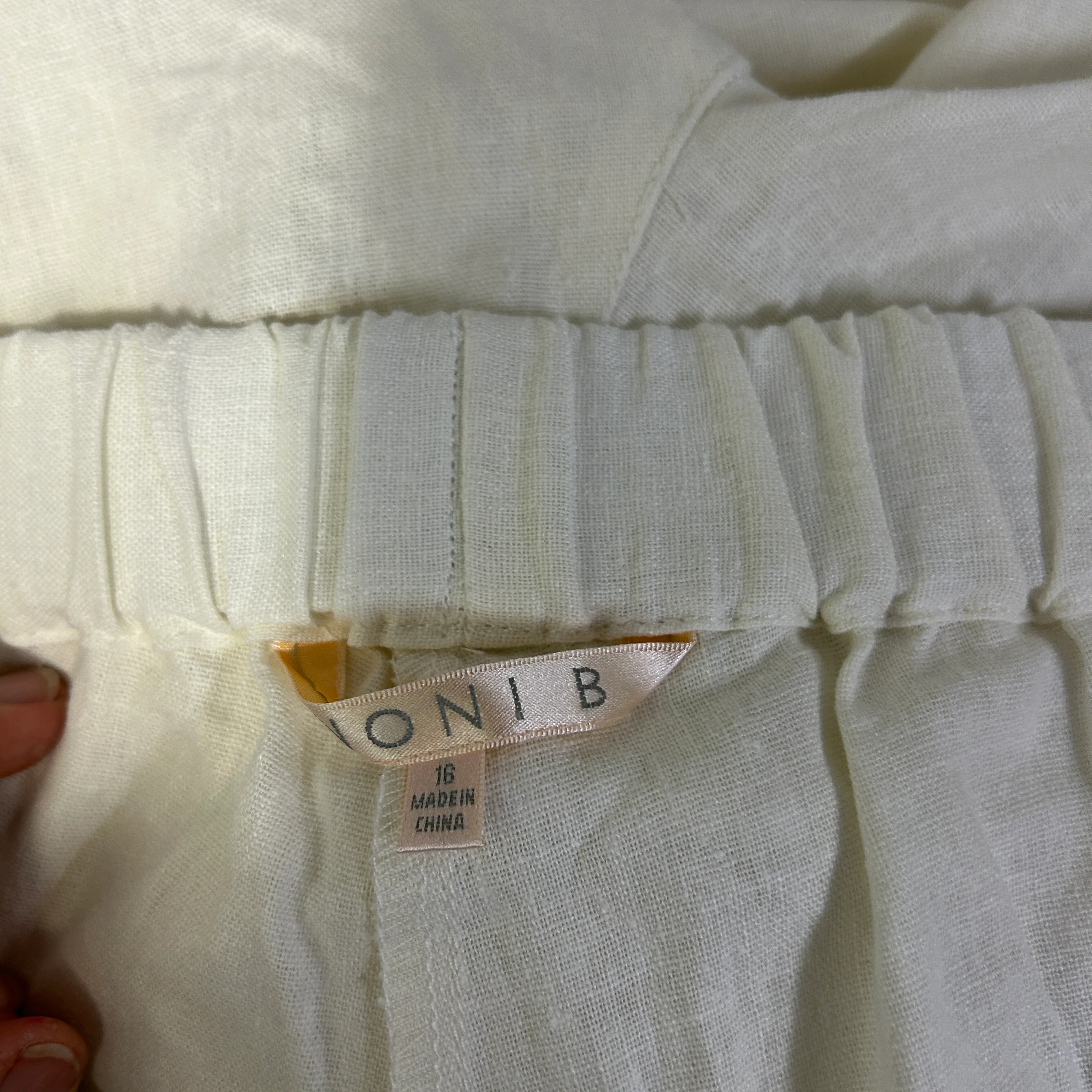 Noni B White Linen Viscose Pull-On Pants - Size 16 - Image 6