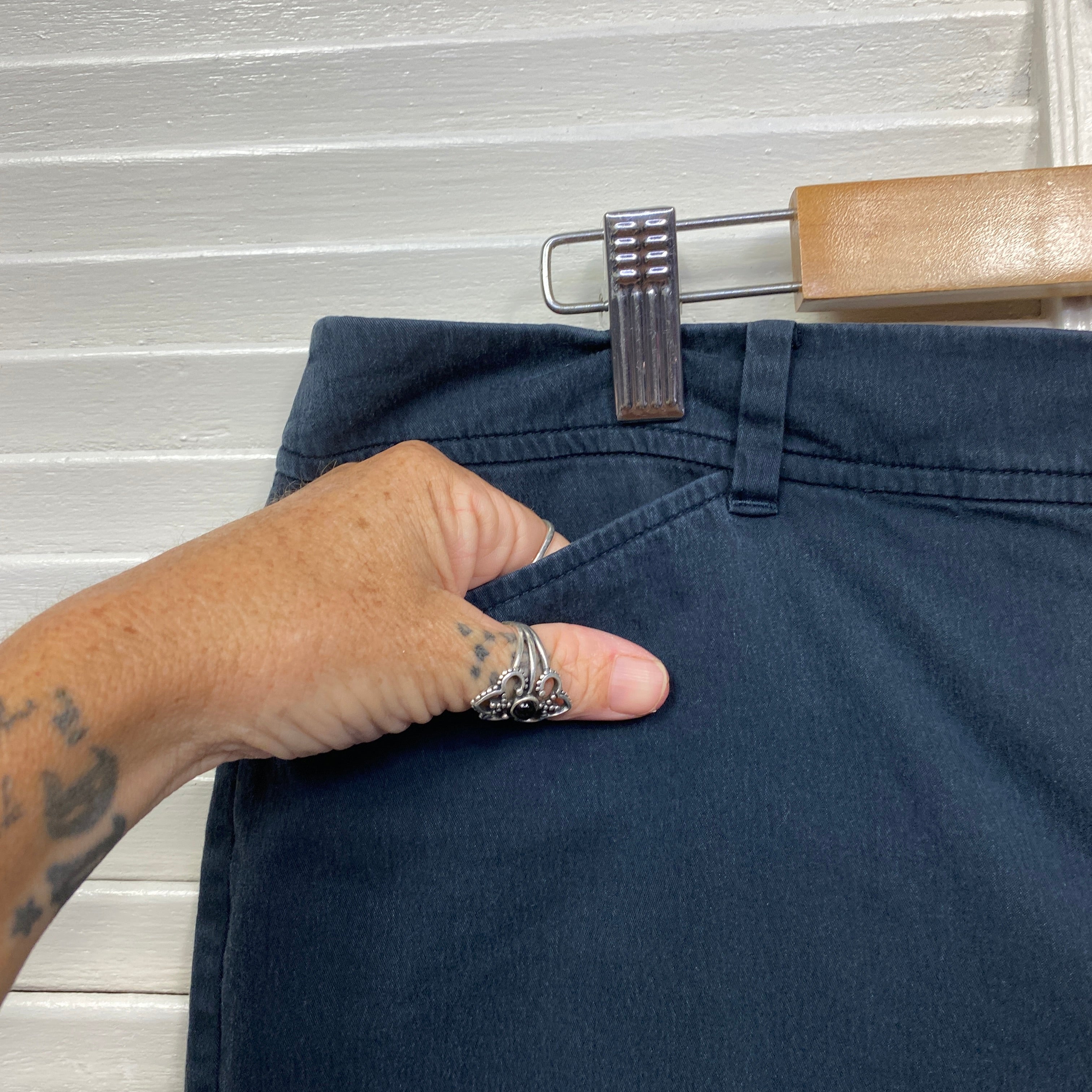Sportscraft Shorts Size 14 Navy Zip Fly - Image 3