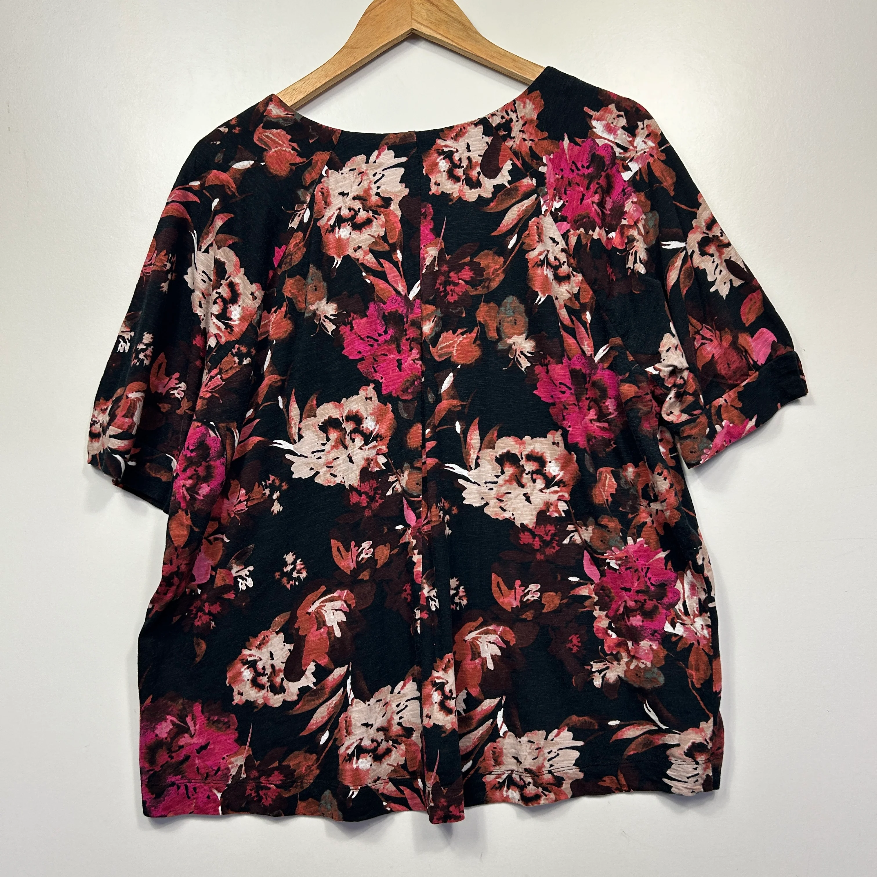 Sussan Black Floral Top - Size 2XL - Image 2