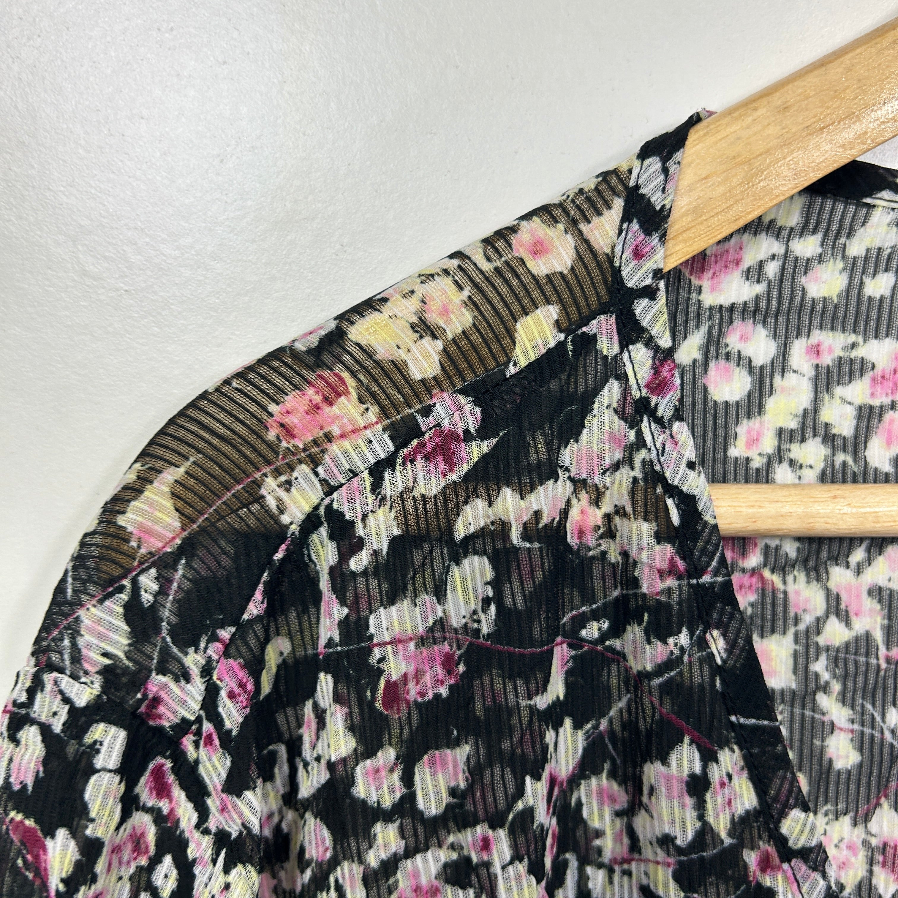 Taking Shape Black Floral Sheer Tunic Top - Size 22 - Image 3