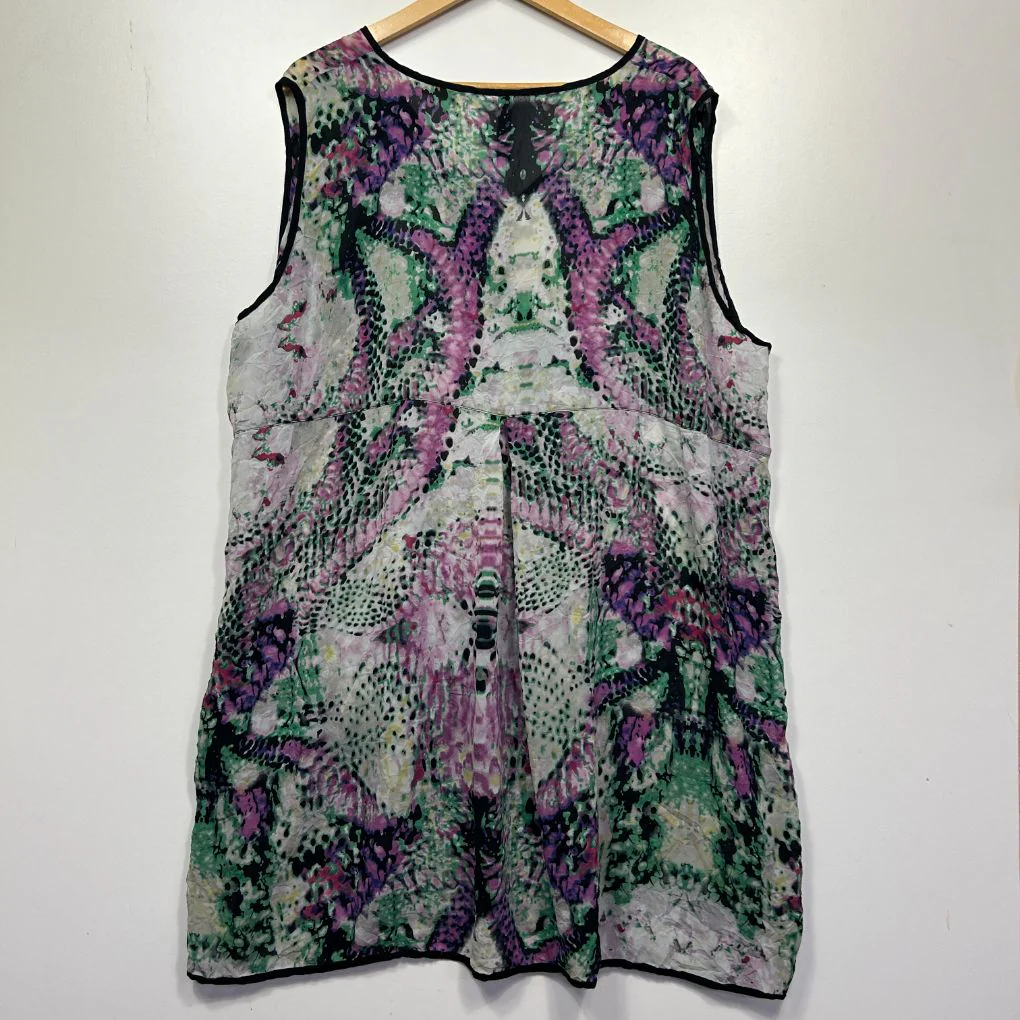 Taking Shape Multicoloured Sleeveless Top - Size 24 - Image 2