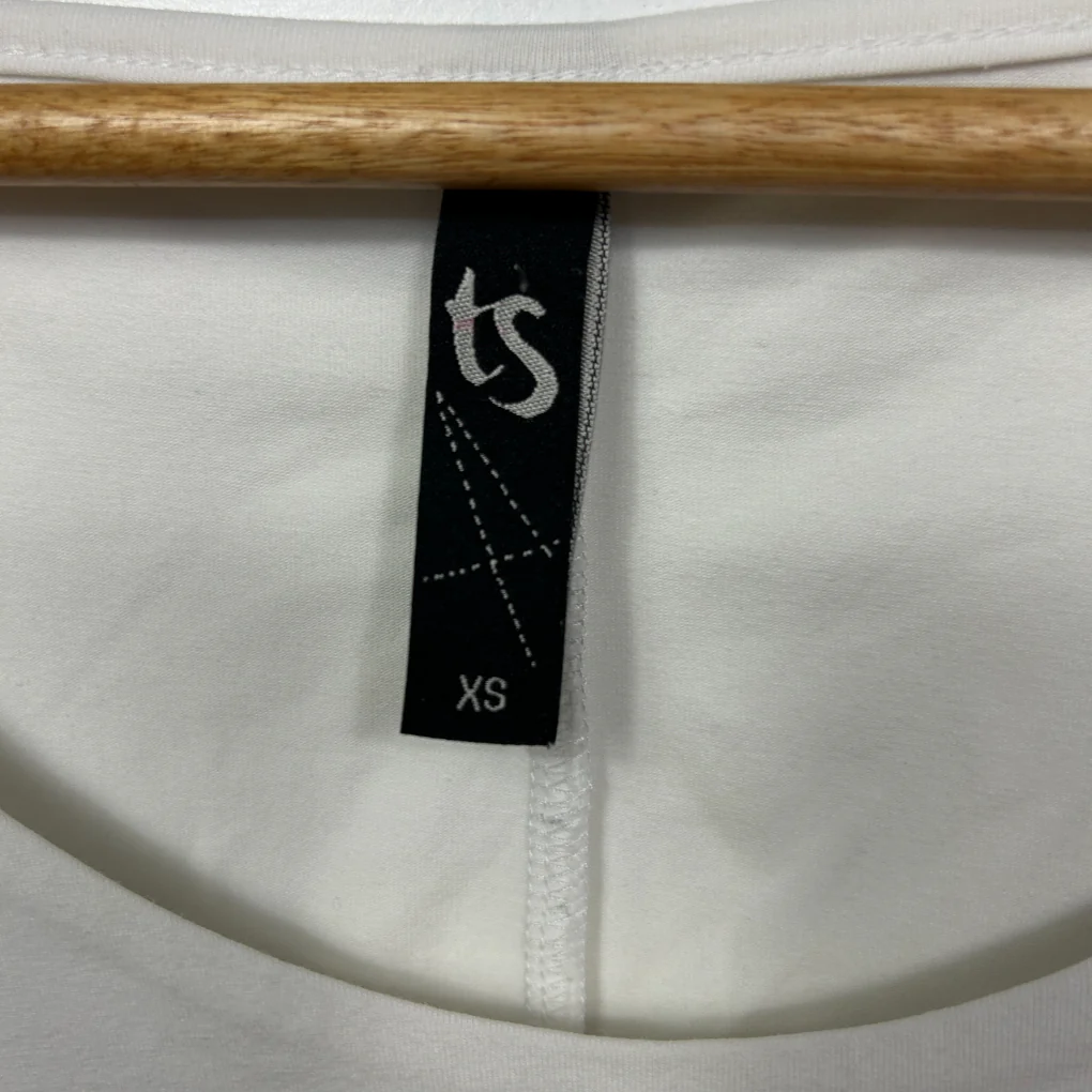 Taking Shape White 3/4 Sleeve Swing Top - Size XS - Image 2