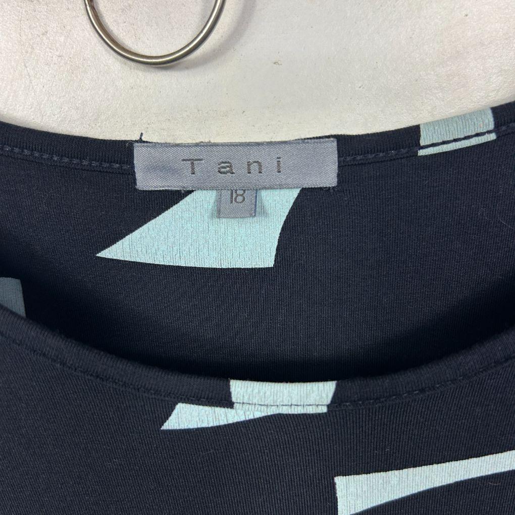 Tani Black Print Dress - Size 18 - Image 2