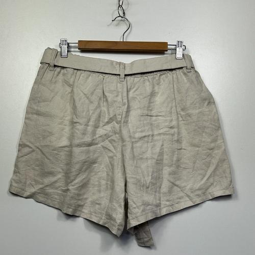 Target Woman Beige Belted Linen Shorts - Size 16 - Image 2