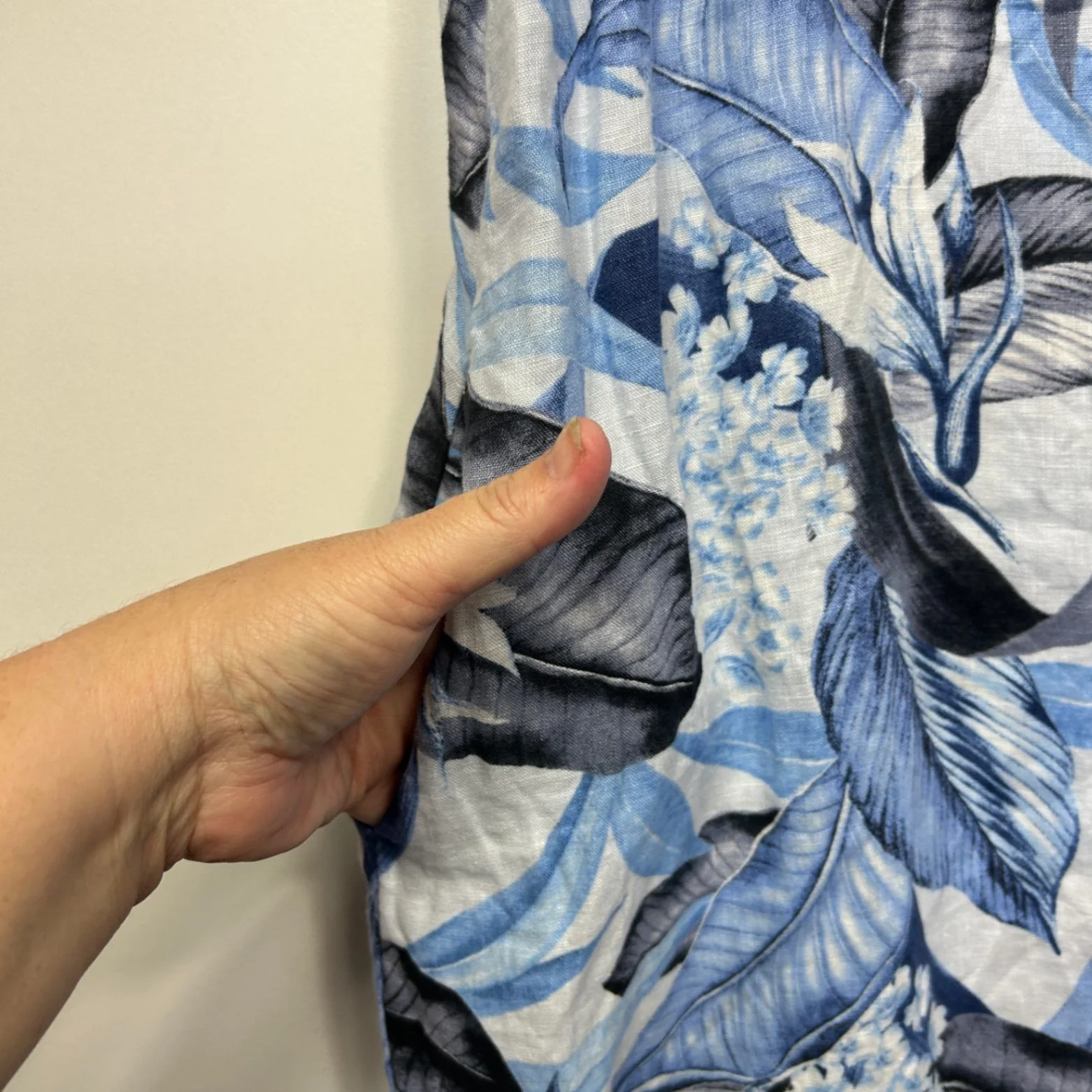 Trent Nathan Women's Blue White Linen Floral Sleeveless Dress Size 12 - Image 4