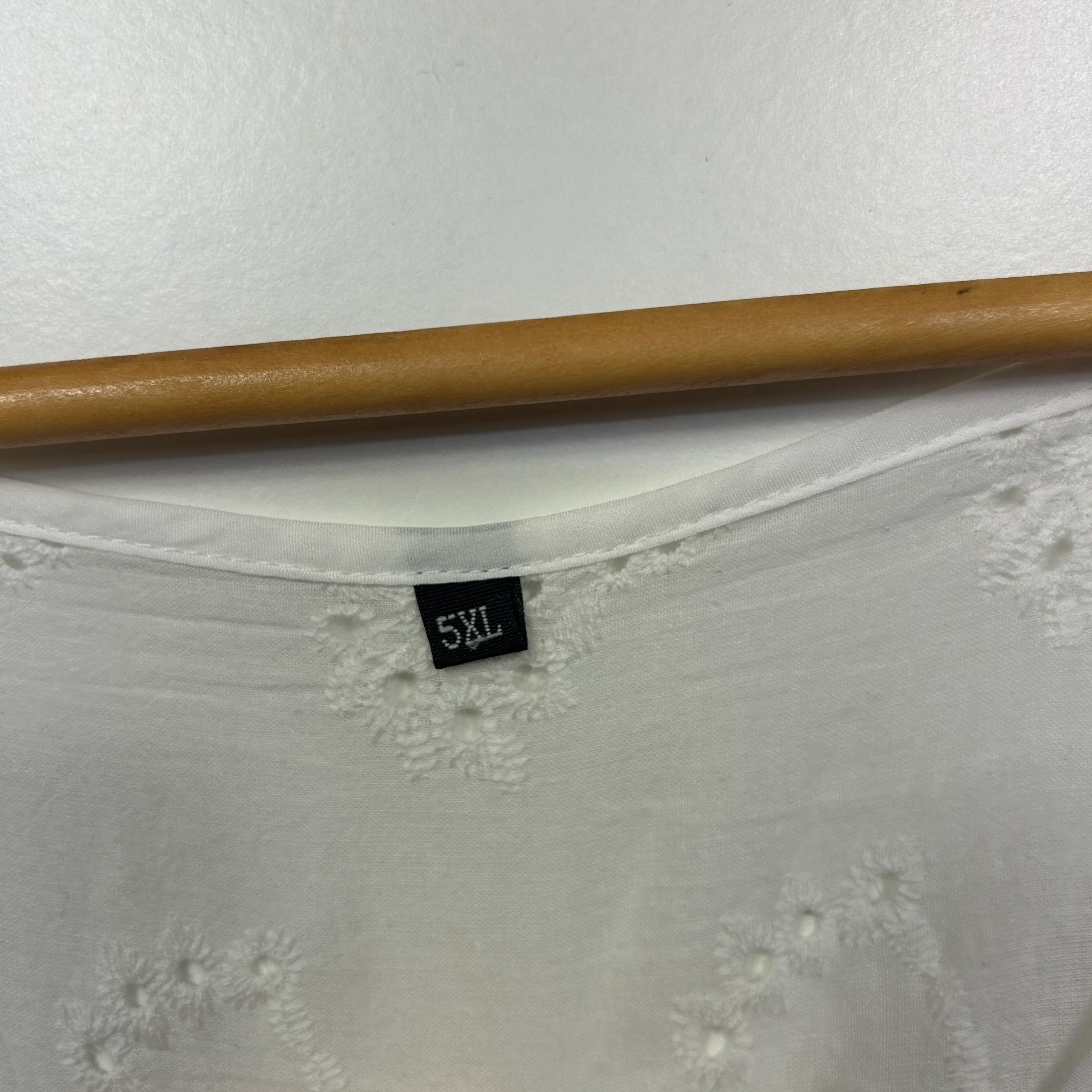 White Broderie Anglaise Top - Size 5XL - Image 2