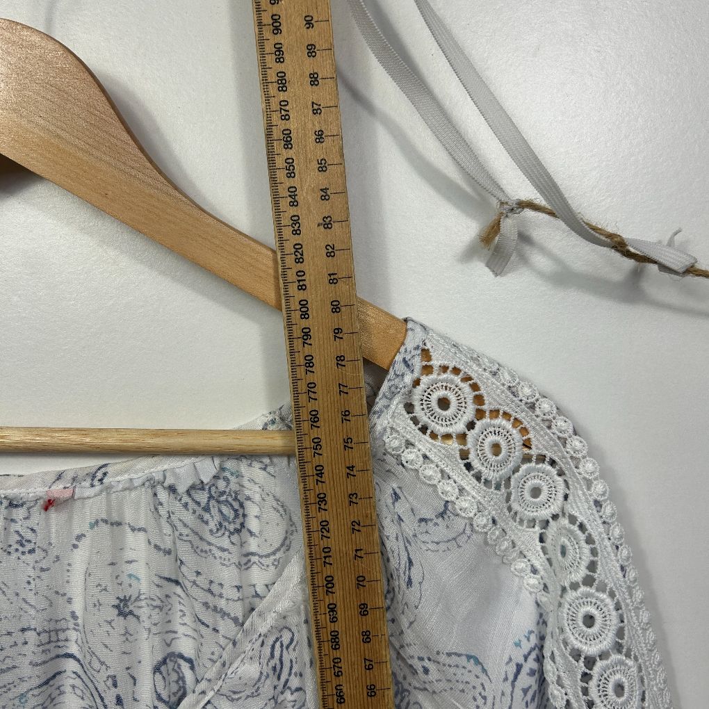 White Paisley Top - Size 18/20 - Image 4