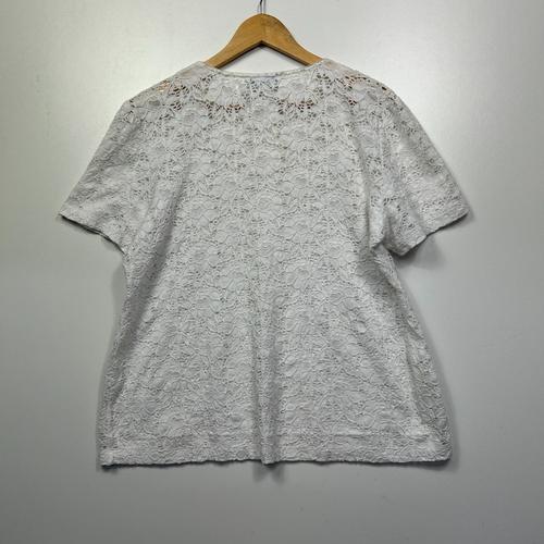 Wombat White Lace V-Neck Top - Size 3XL - Image 3